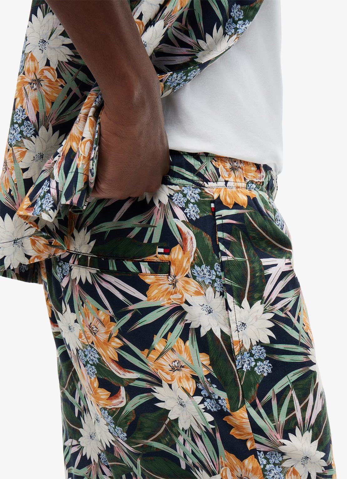 Tommy Hilfiger Korte broek met bloemenprint - voorkant 5 multicolor