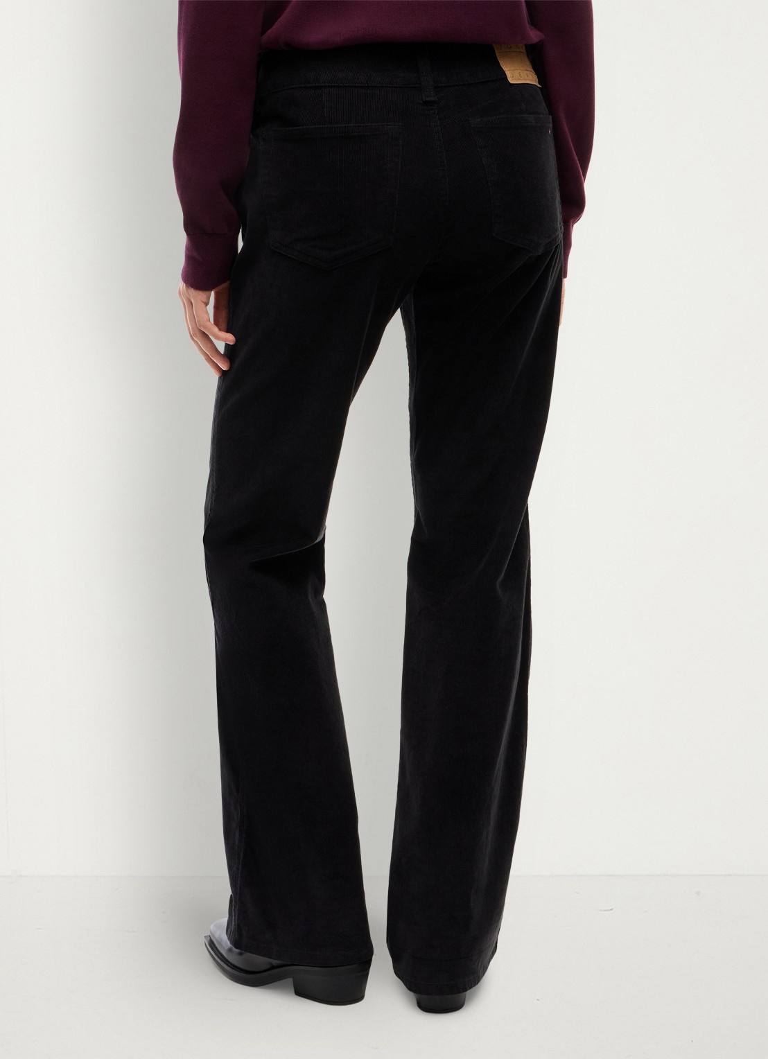 Tommy Hilfiger Low waist flared fit broek van corduroy  - achterkant 3 zwart