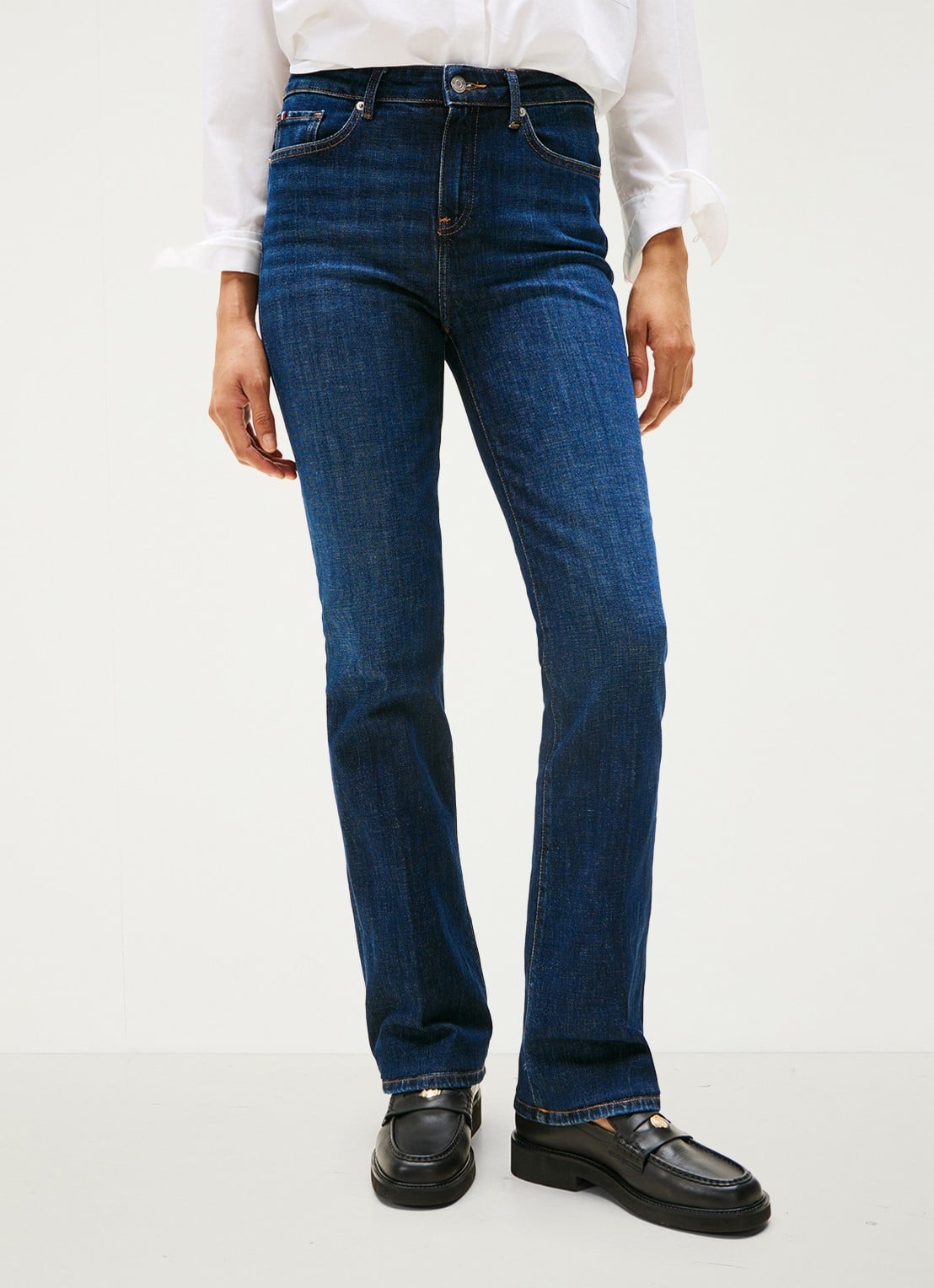 Tommy Hilfiger Mid waist bootcut jeans met donkere wassing - detail 3 indigo