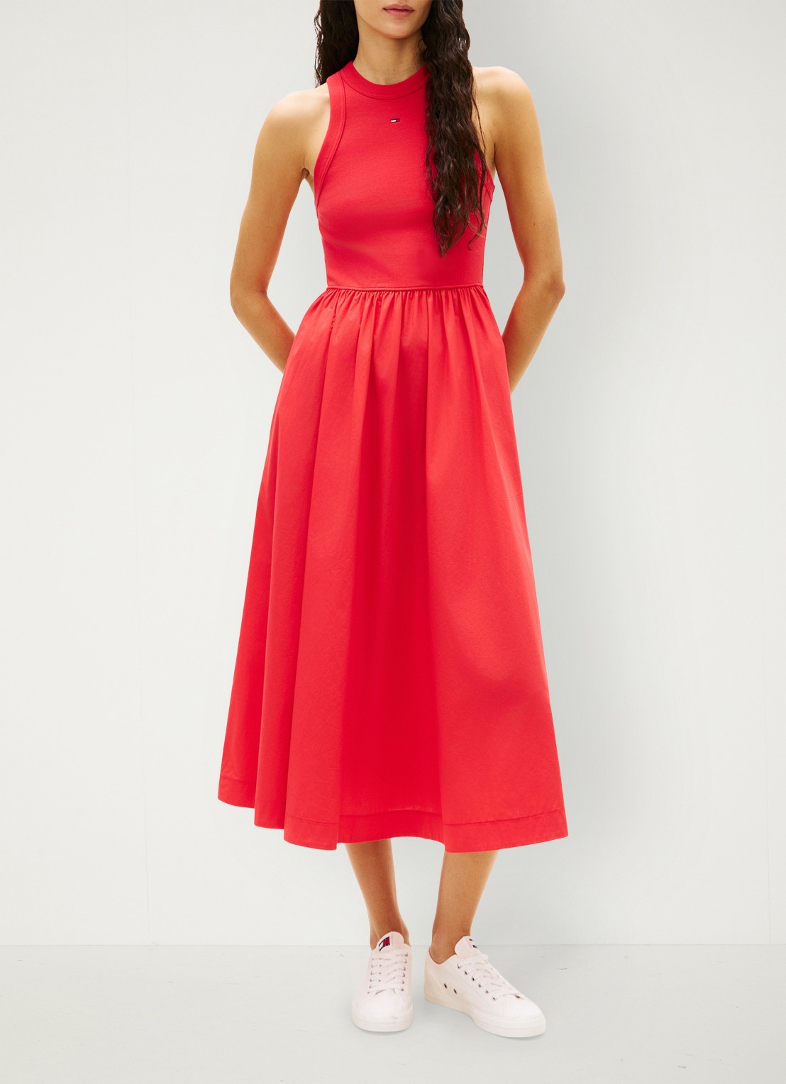 Tommy Hilfiger Midi jurk met plooien en logoborduring - voorkant 3 red alert-xk3 / rood