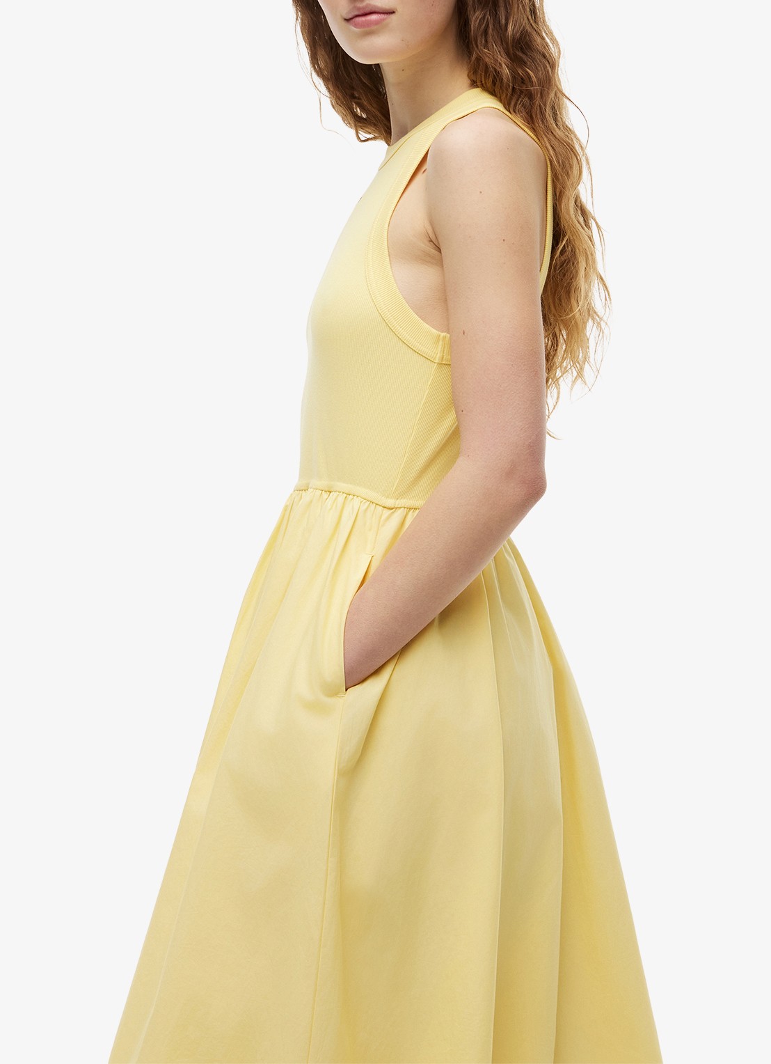 Tommy Hilfiger Midi jurk met plooien en logoborduring - detail 2 geel