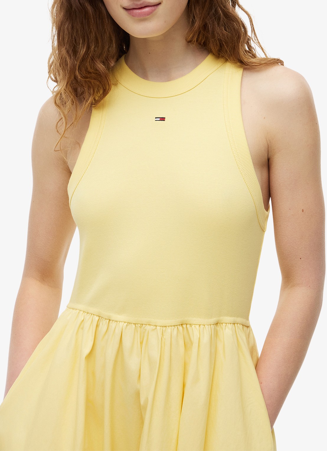 Tommy Hilfiger Midi jurk met plooien en logoborduring - detail 3 geel