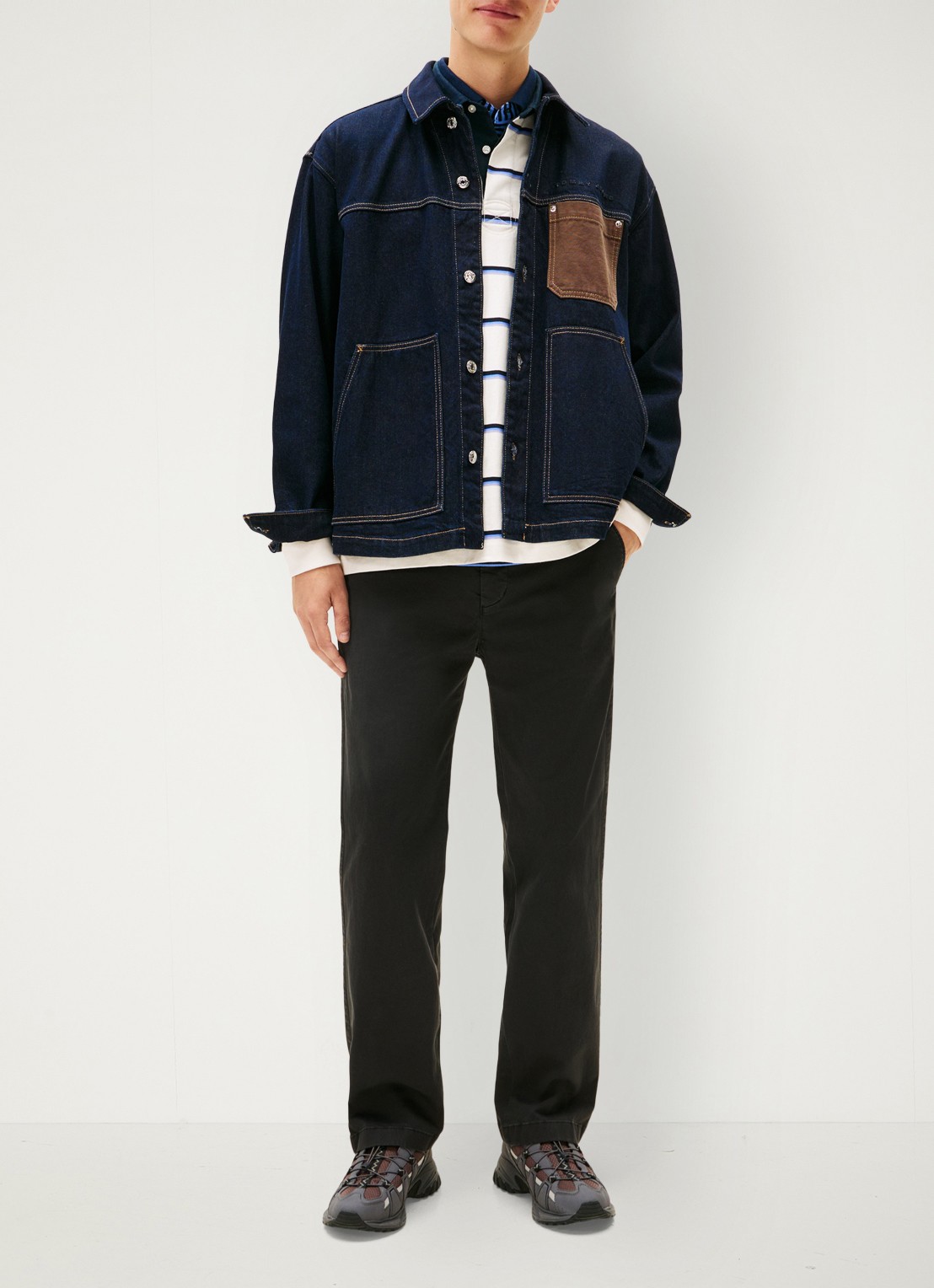 Tommy Hilfiger Otis straight fit chino met steekzakken - voorkant 2 zwart