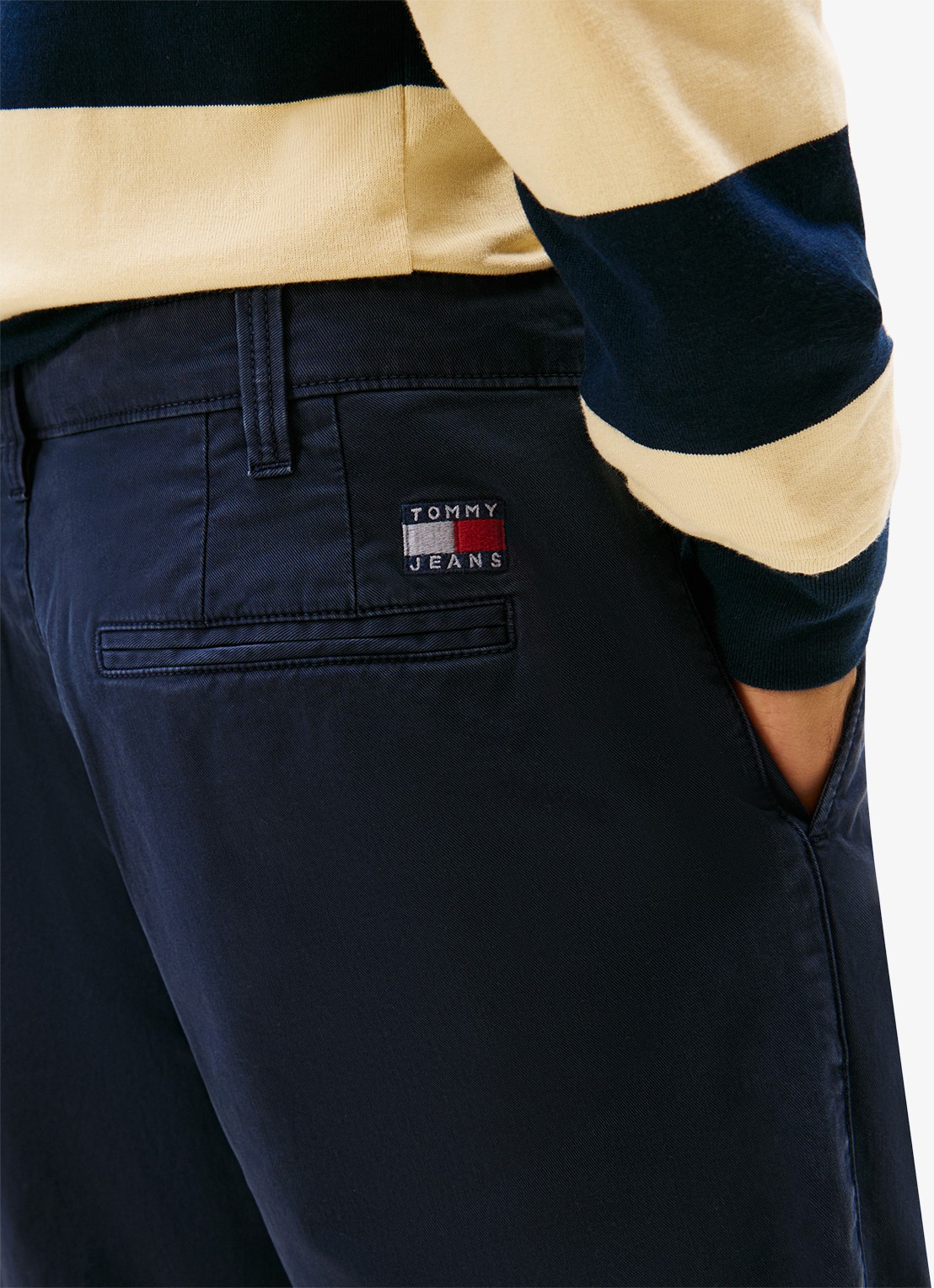 Tommy Hilfiger Otis straight fit chino met steekzakken - detail 2 donkerblauw