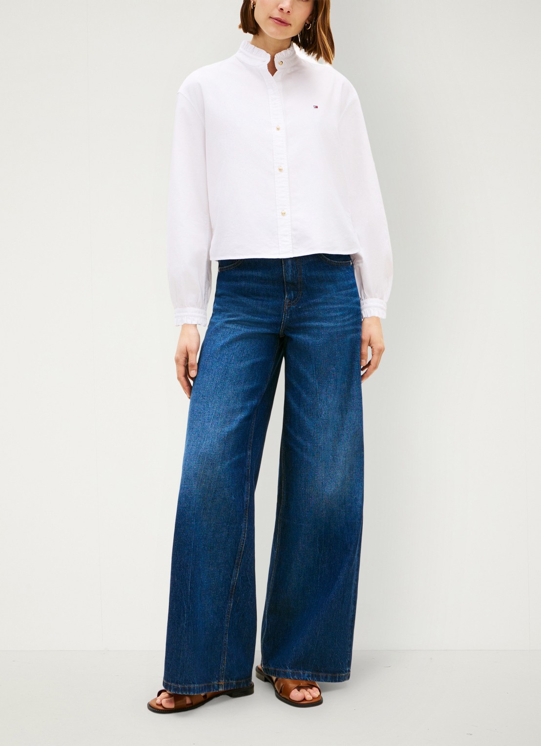 Tommy Hilfiger Oxford blouse met ruches en opstaande kraag - voorkant 3 wit