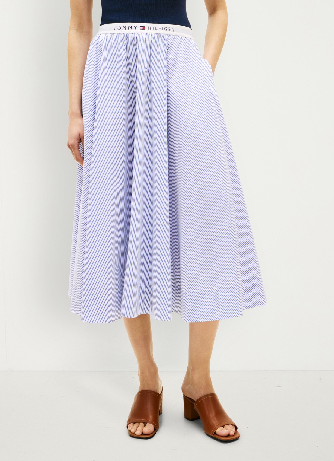 Tommy Hilfiger Poplin midi rok met plooien - detail 4 lichtblauw