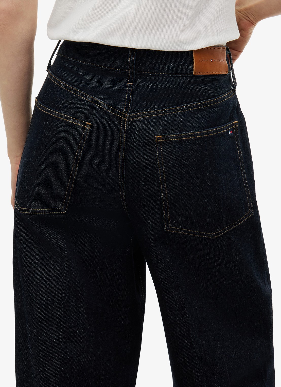 Tommy Hilfiger Quinn mid waist wide leg jeans met donkere wassing  - detail 7 indigo