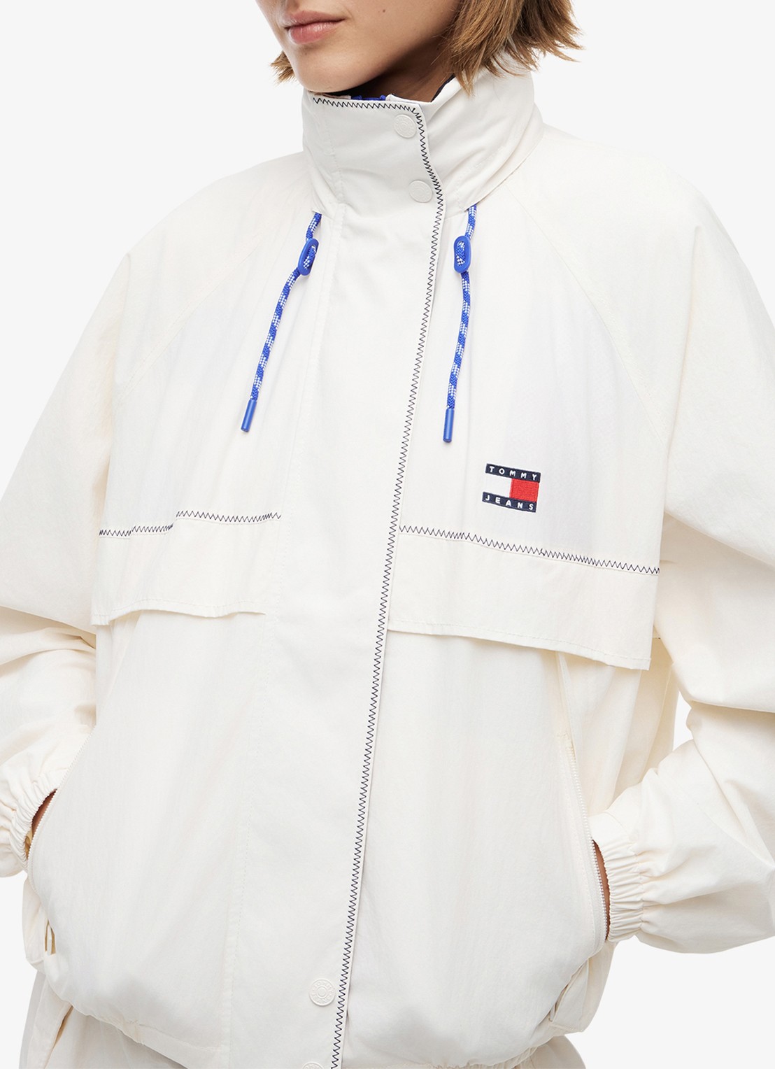 Tommy Hilfiger Regenjack met logo - detail 3 gebroken wit