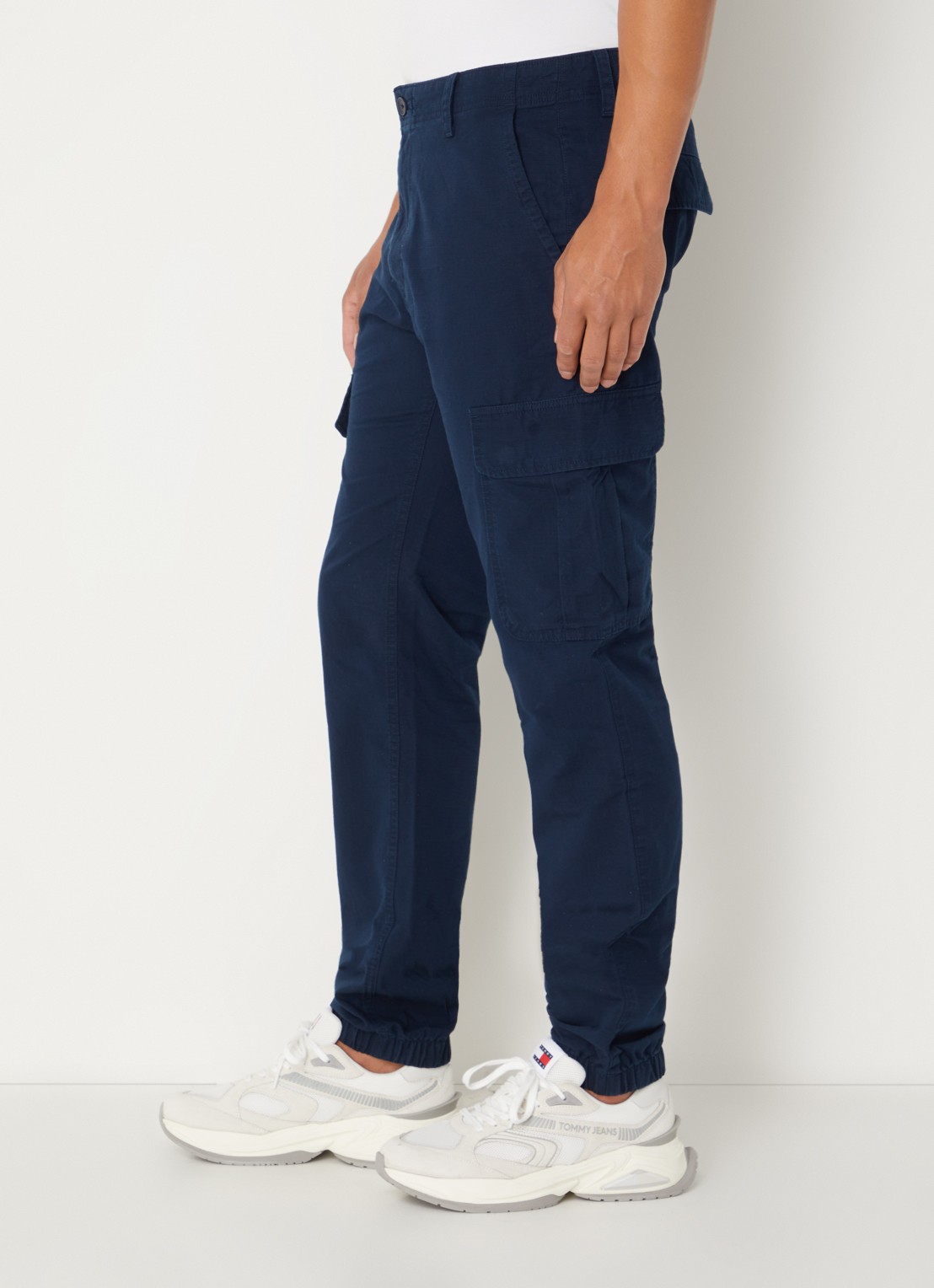 Tommy Hilfiger Ryan tapered fit chino met steekzakken - detail 2 donkerblauw