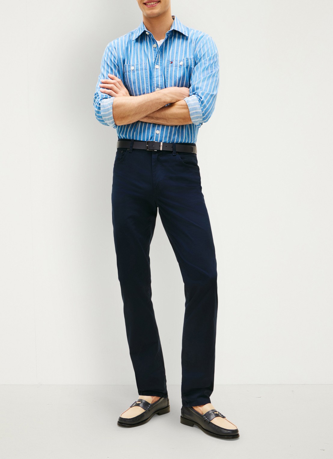 Tommy Hilfiger Straight fit chino met paspelzakken - voorkant 2 donkerblauw
