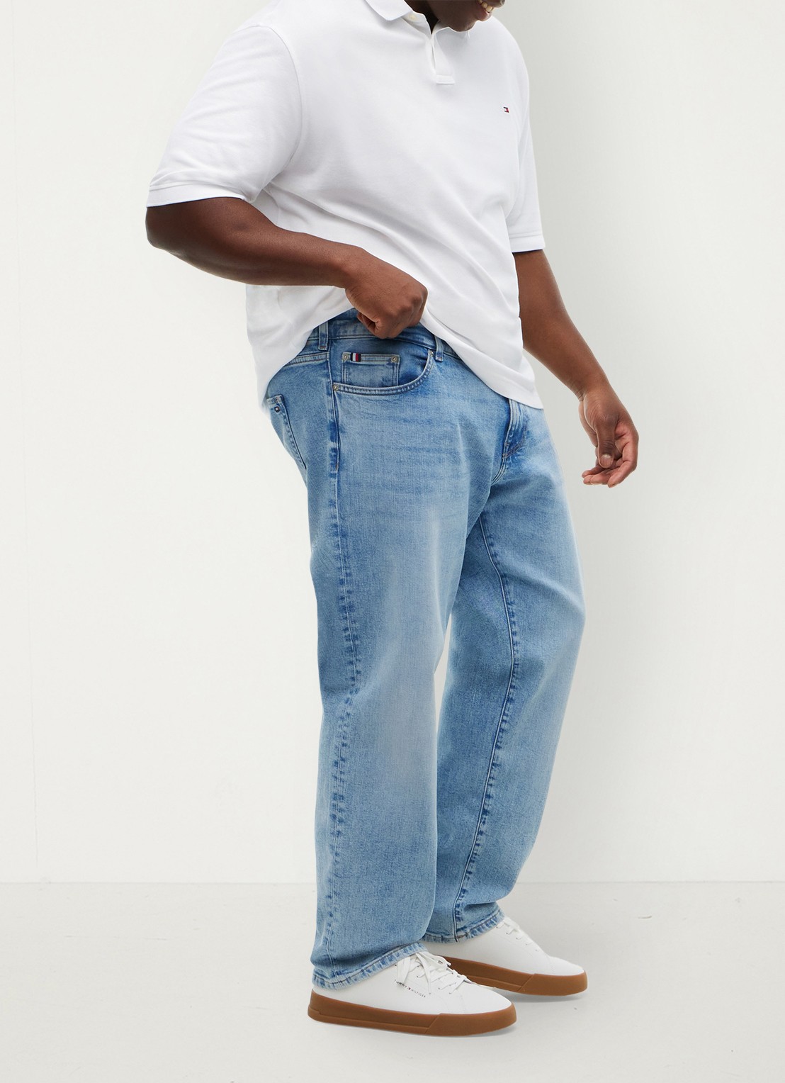 Tommy Hilfiger Straight fit jeans met lichte wassing - detail 3 denim