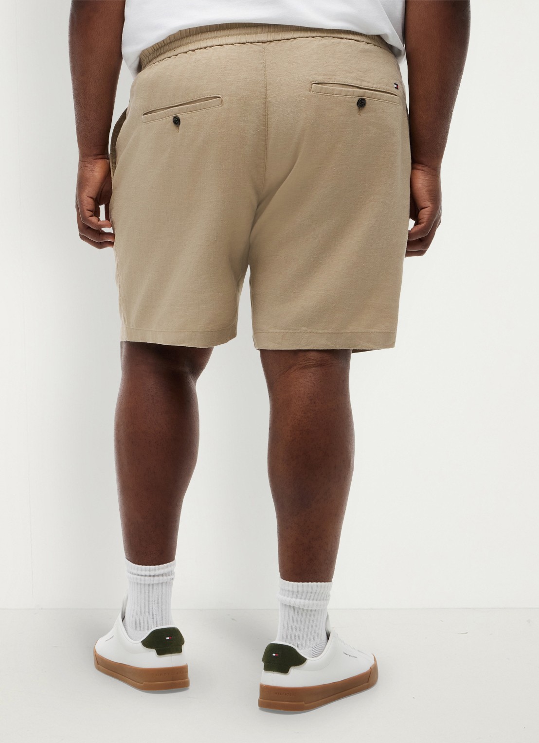 Tommy Hilfiger Straight fit korte broek in linnenblend - achterkant beige