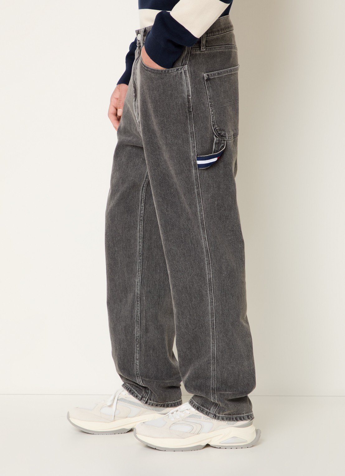 Tommy Hilfiger Straight leg jeans met gekleurde wassing - detail 3 grijs