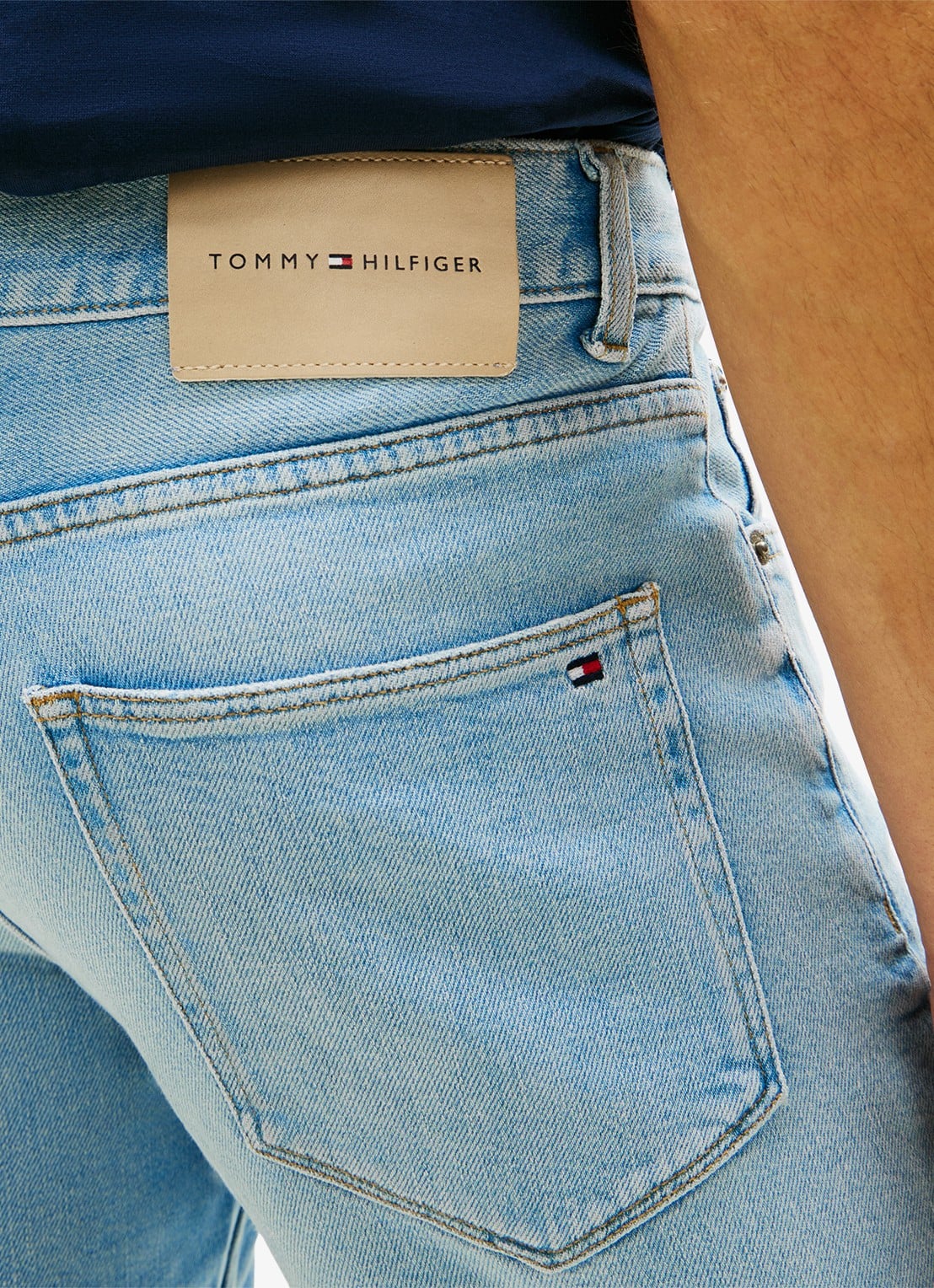 Tommy Hilfiger Straight leg korte broek van denim - detail 4 lichtblauw