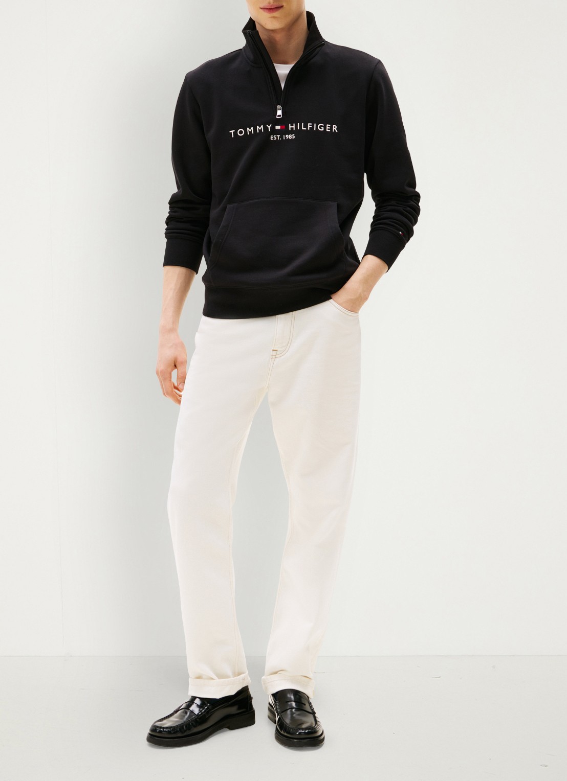 Tommy Hilfiger Sweater met halve rits en logoborduring - voorkant 2 zwart