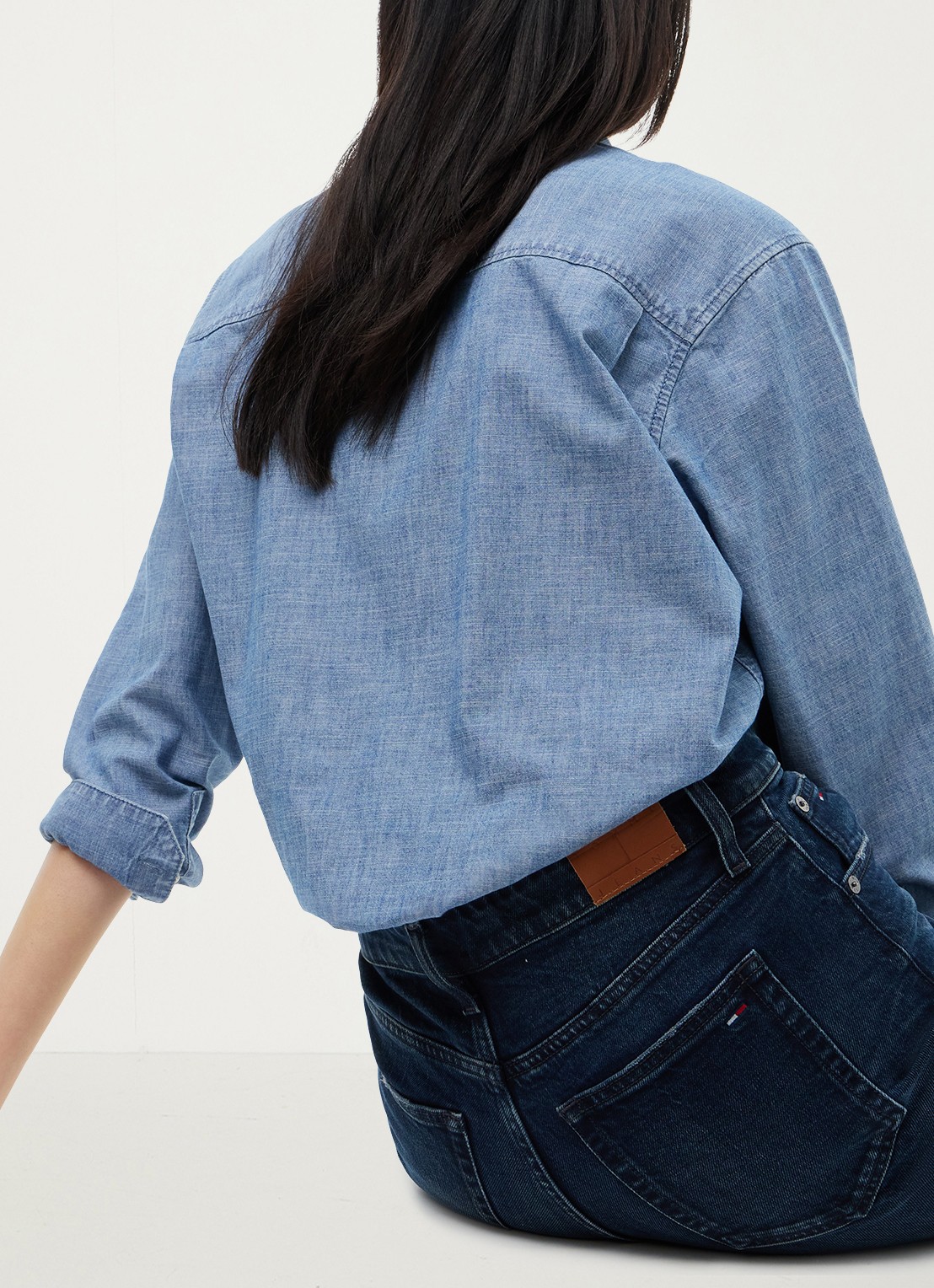 Tommy Hilfiger Sylvia high waist flared jeans met donkere wassing  - detail 7 indigo