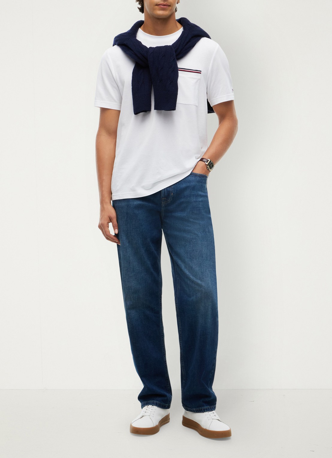 Tommy Hilfiger T-shirt met borstzak - voorkant 3 wit