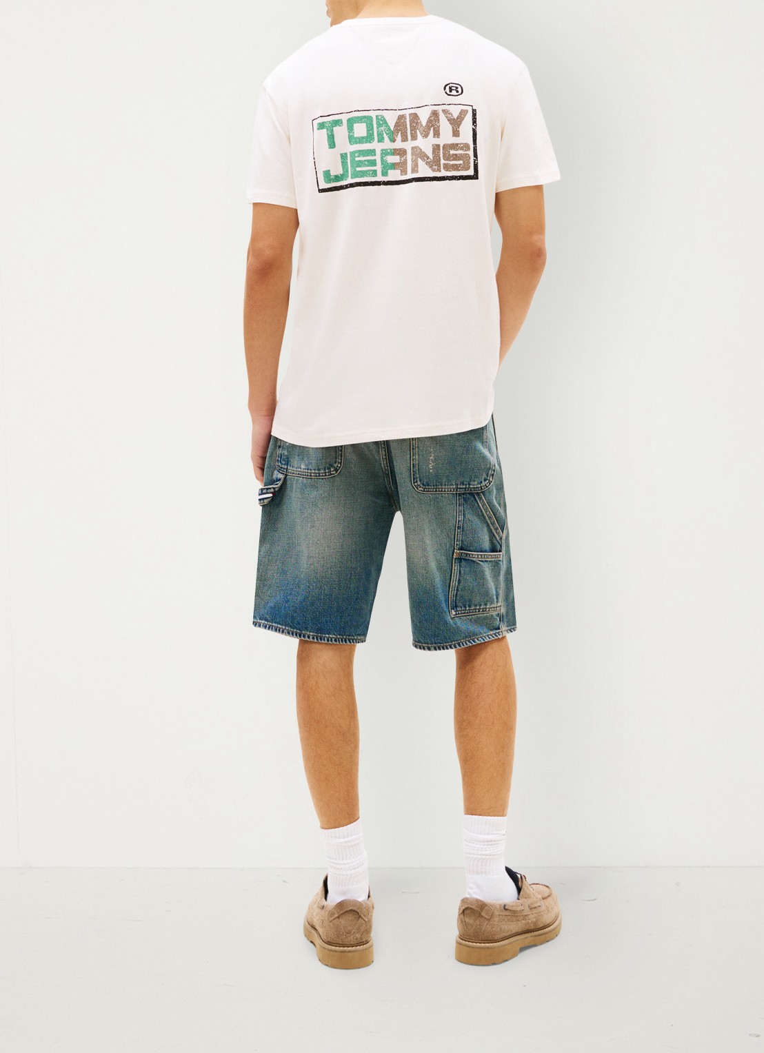 Tommy Hilfiger T-shirt met logo- en backprint - achterkant beige