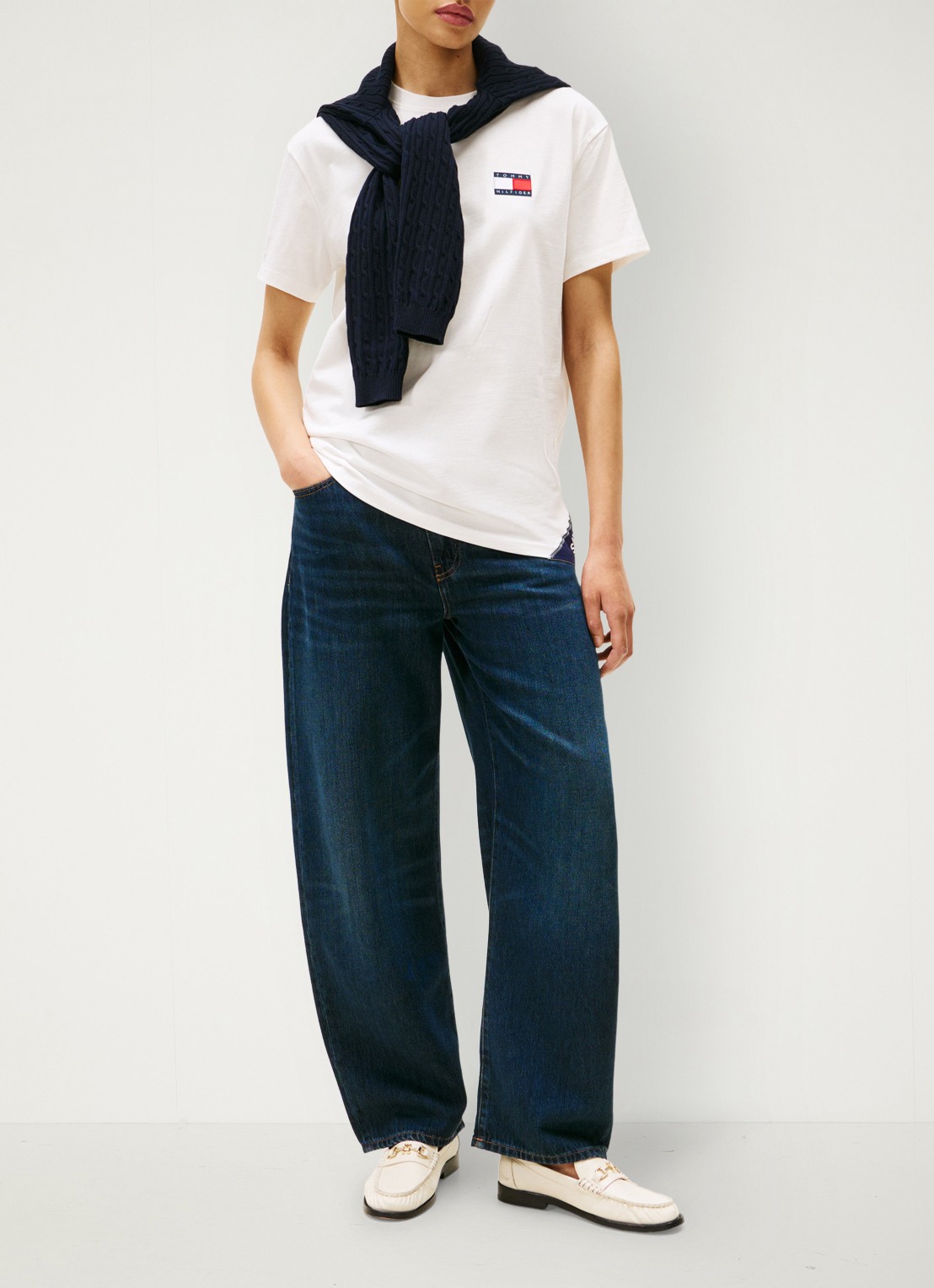 Tommy Hilfiger T-shirt met logo- en backprint - detail 4 wit