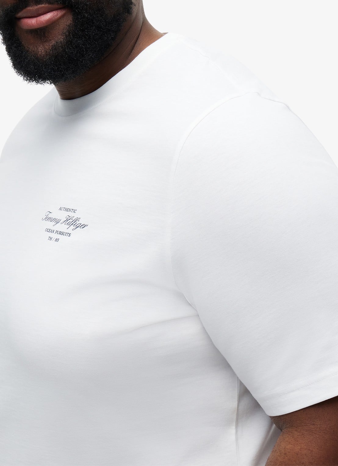 Tommy Hilfiger T-shirt met logo- en backprint - detail 5 wit