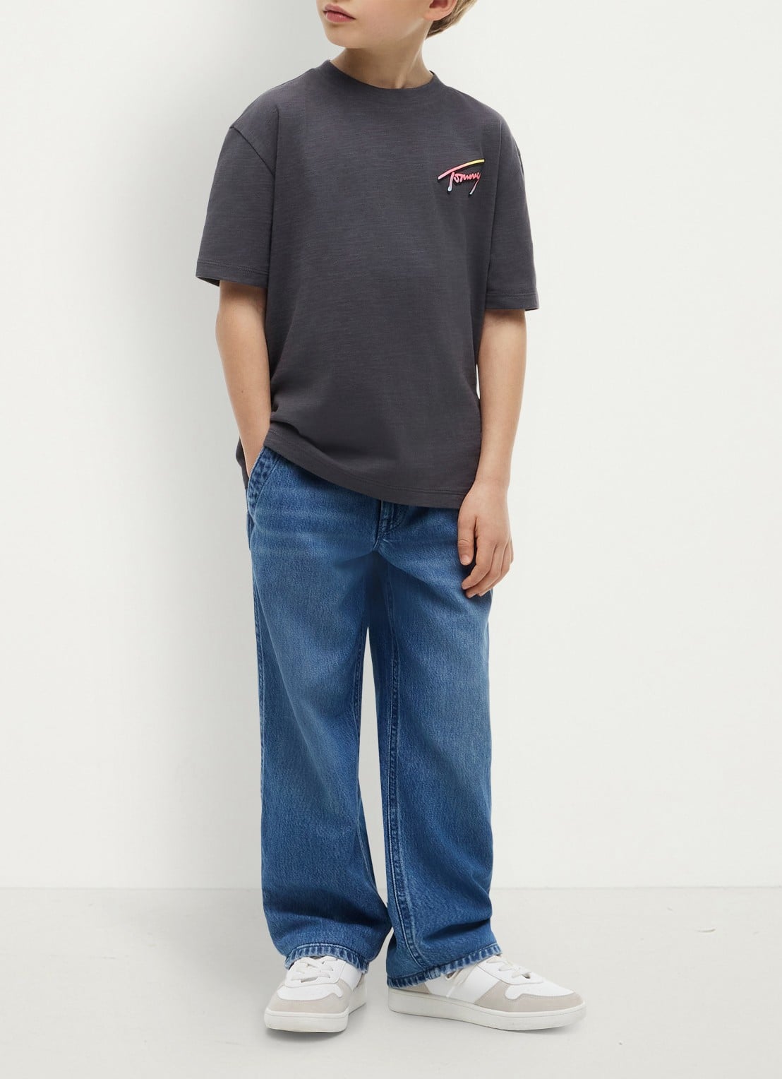 Tommy Hilfiger T-shirt met logo- en backprint - voorkant 3 middengrijs