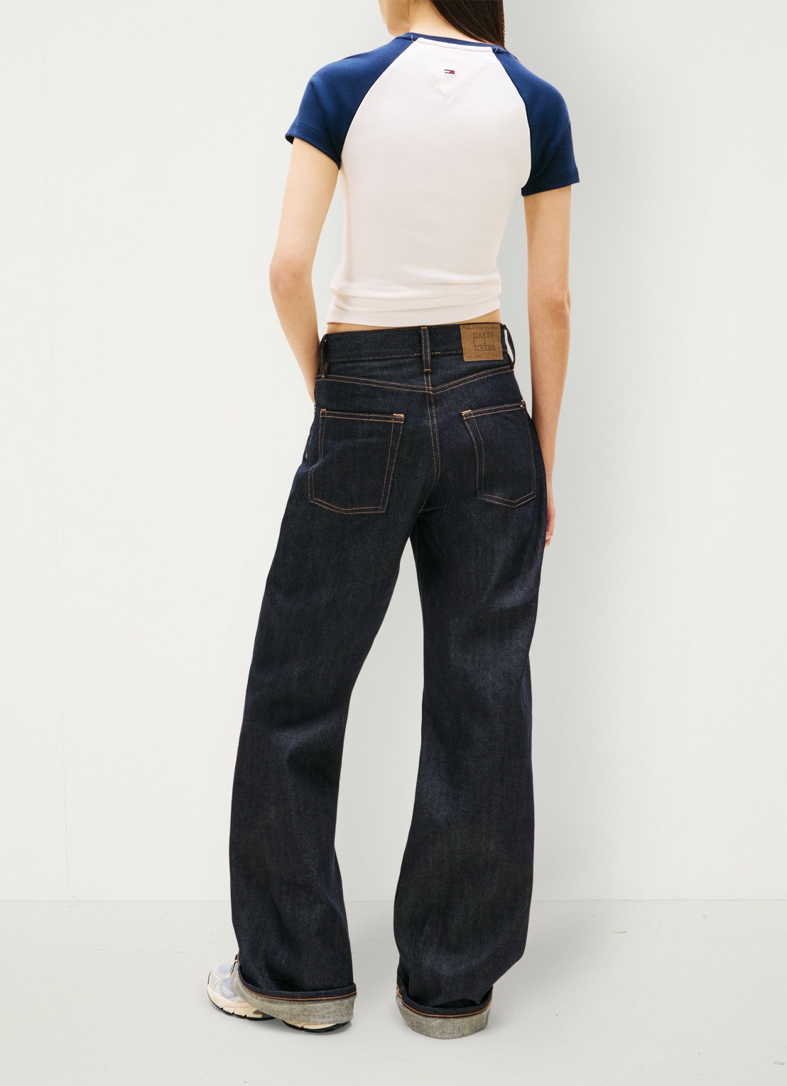 Tommy Hilfiger T-shirt met logo - achterkant gebroken wit