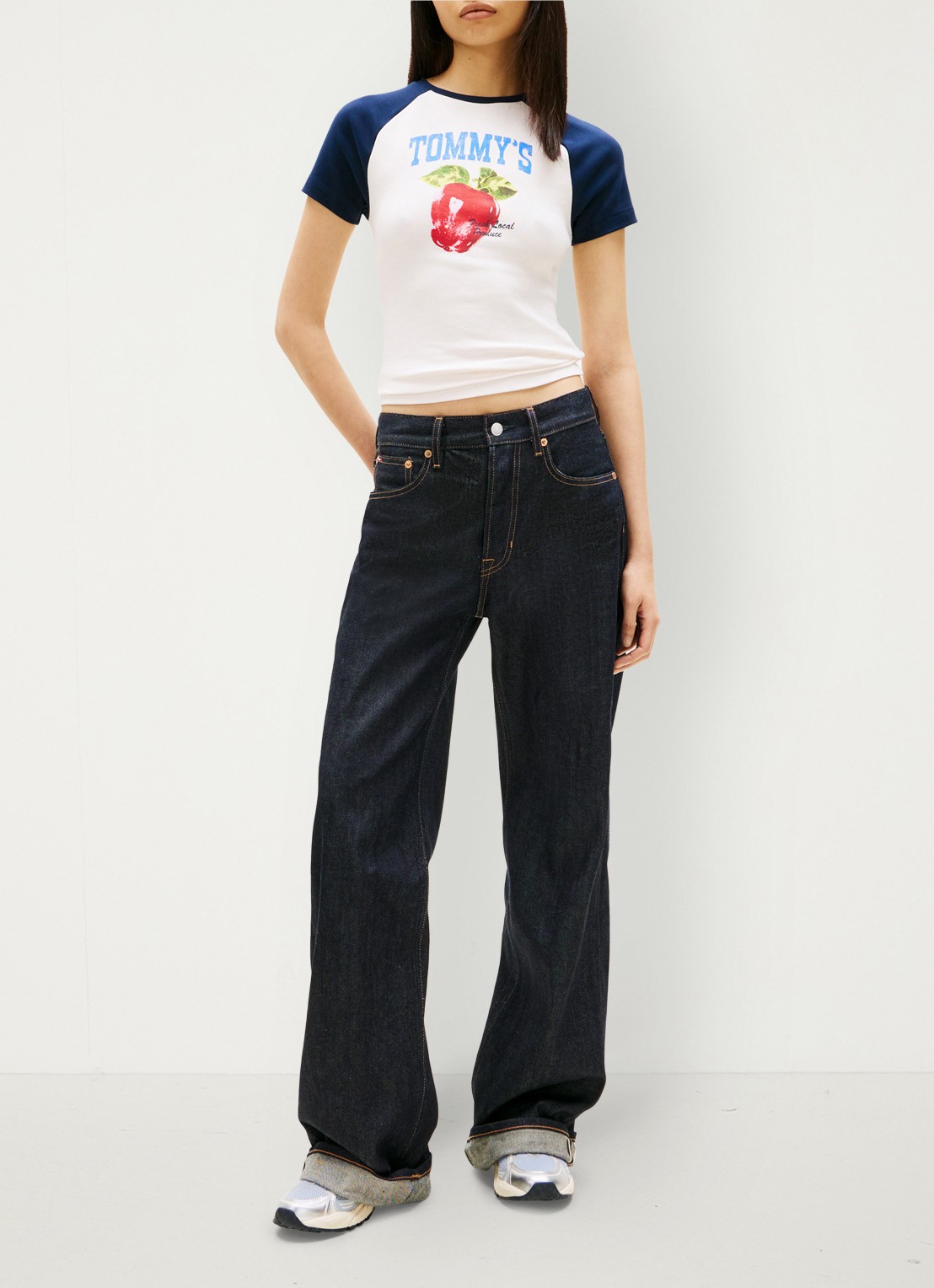 Tommy Hilfiger T-shirt met logo - voorkant 5 gebroken wit