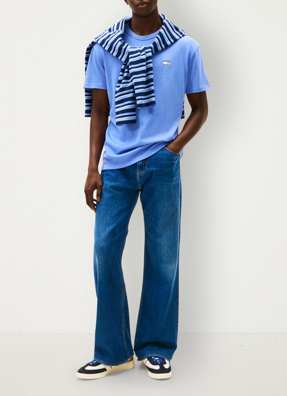 Tommy Hilfiger T-shirt met logo - voorkant 3 lichtblauw