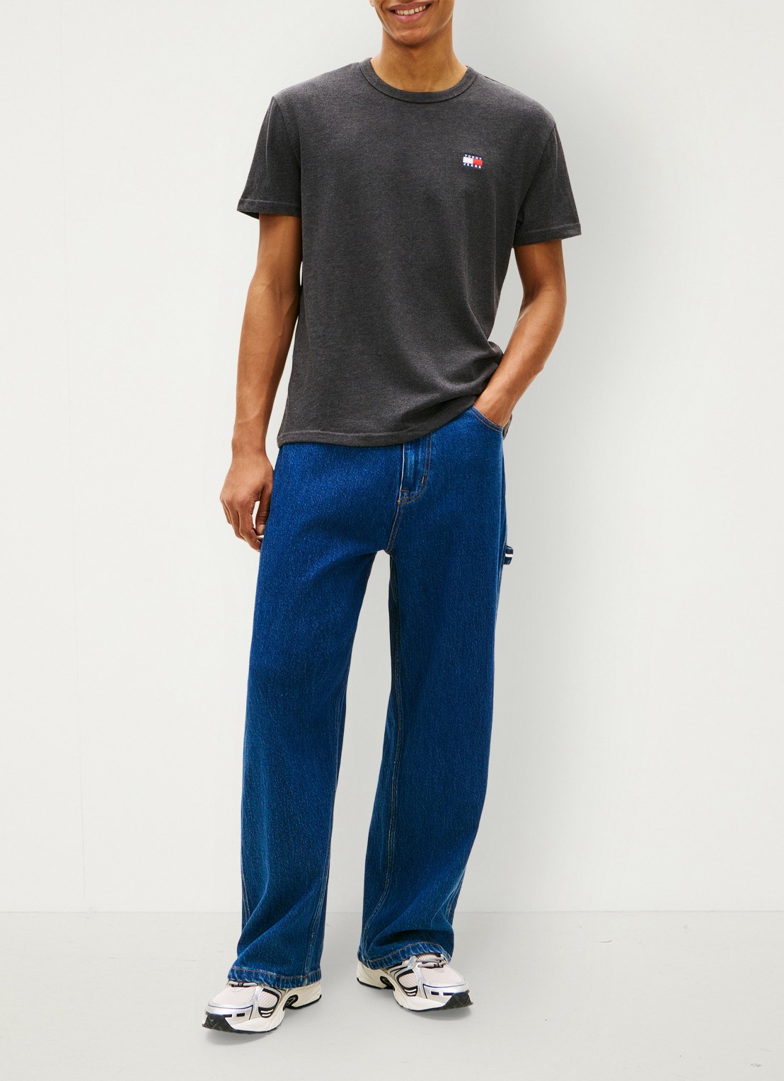 Tommy Hilfiger T-shirt met logo - voorkant 2 zwart