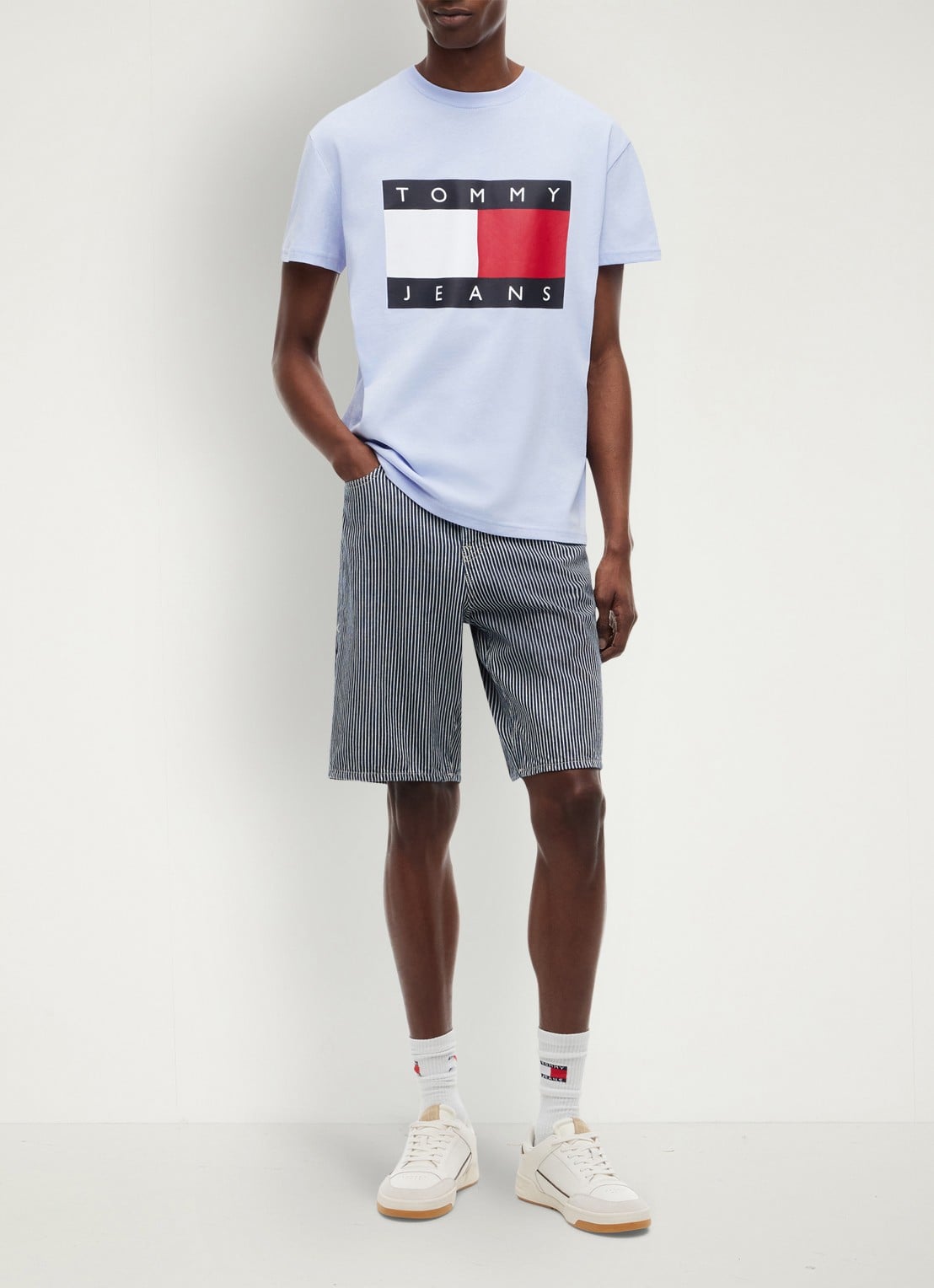 Tommy Hilfiger T-shirt met logo - voorkant 4 lichtblauw