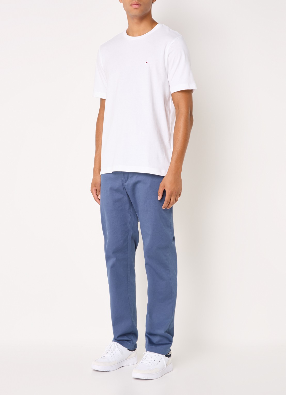 Tommy Hilfiger T-shirt met logo - voorkant 3 wit