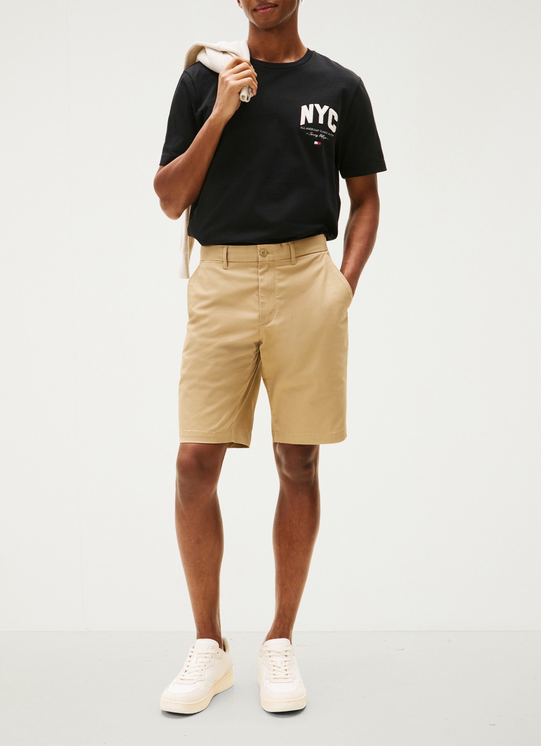 Tommy Hilfiger T-shirt met logo - voorkant 3 zwart