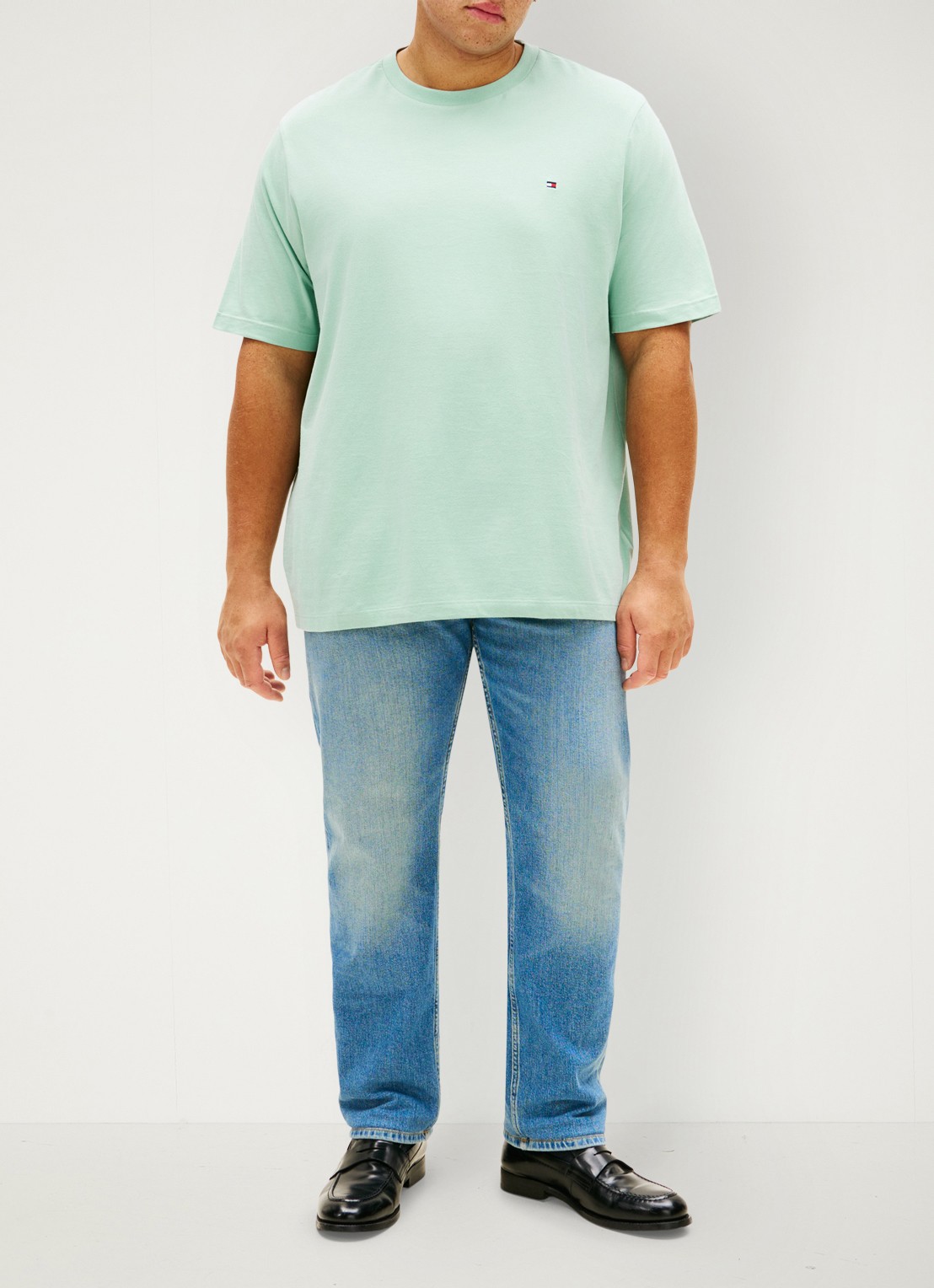 Tommy Hilfiger T-shirt met logo - voorkant 3 mint