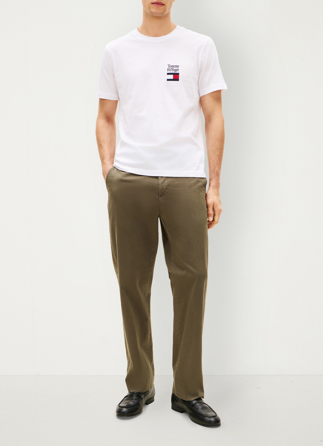 Tommy Hilfiger T-shirt met logo - voorkant 4 wit