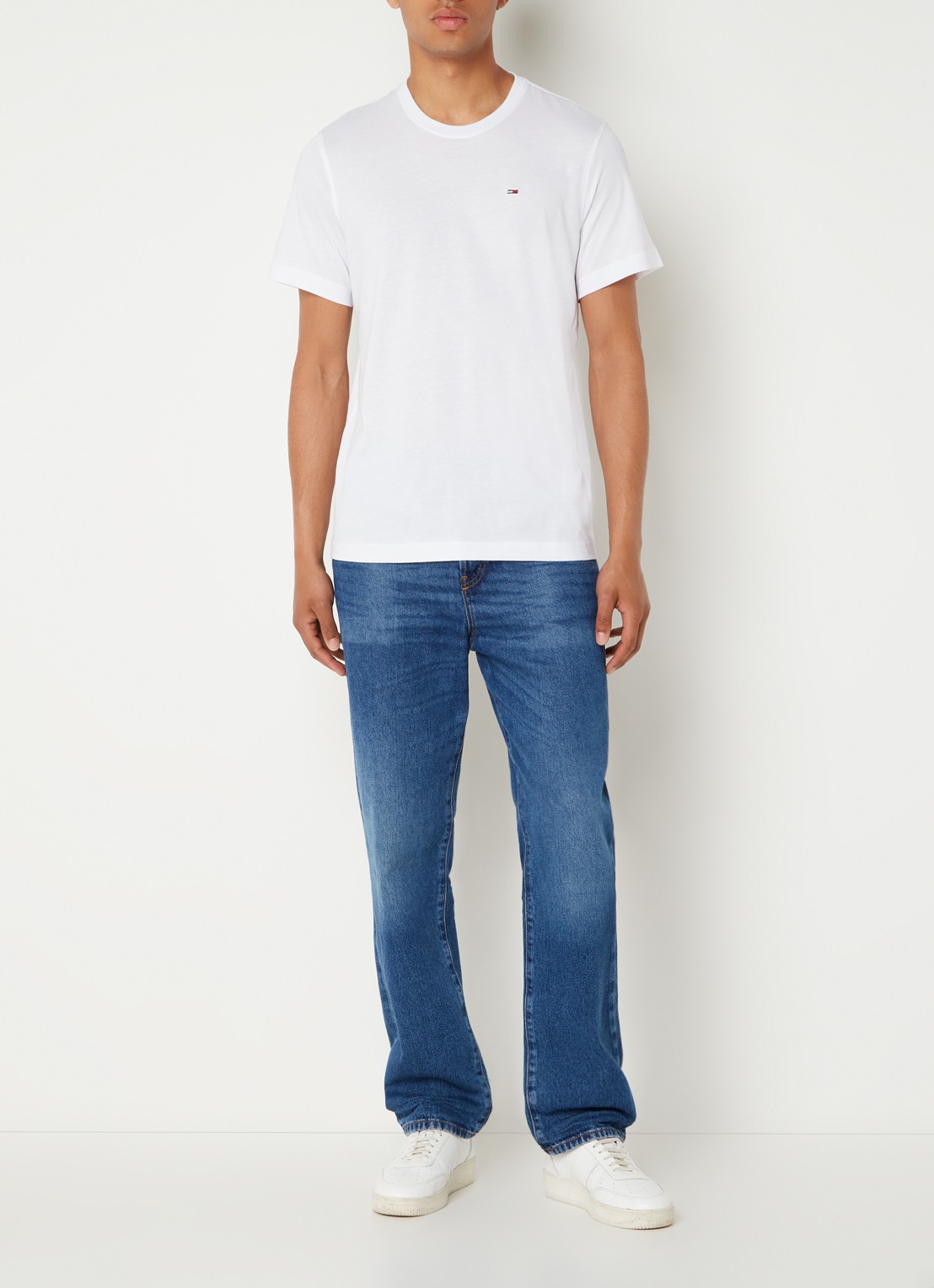 Tommy Hilfiger T-shirt met logoborduring  - voorkant 3 wit