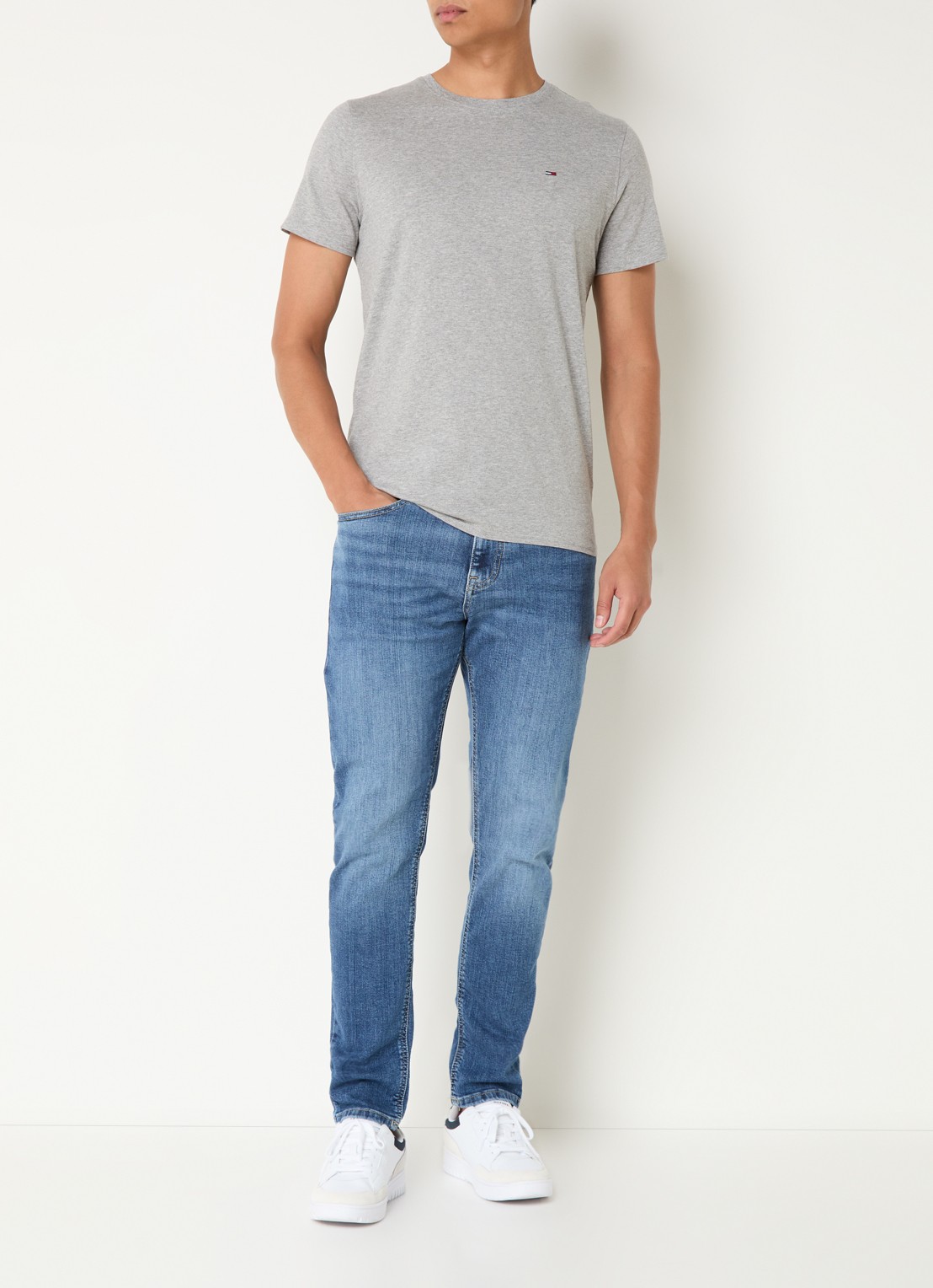 Tommy Hilfiger T-shirt met logoborduring  - voorkant 4 grijsmele