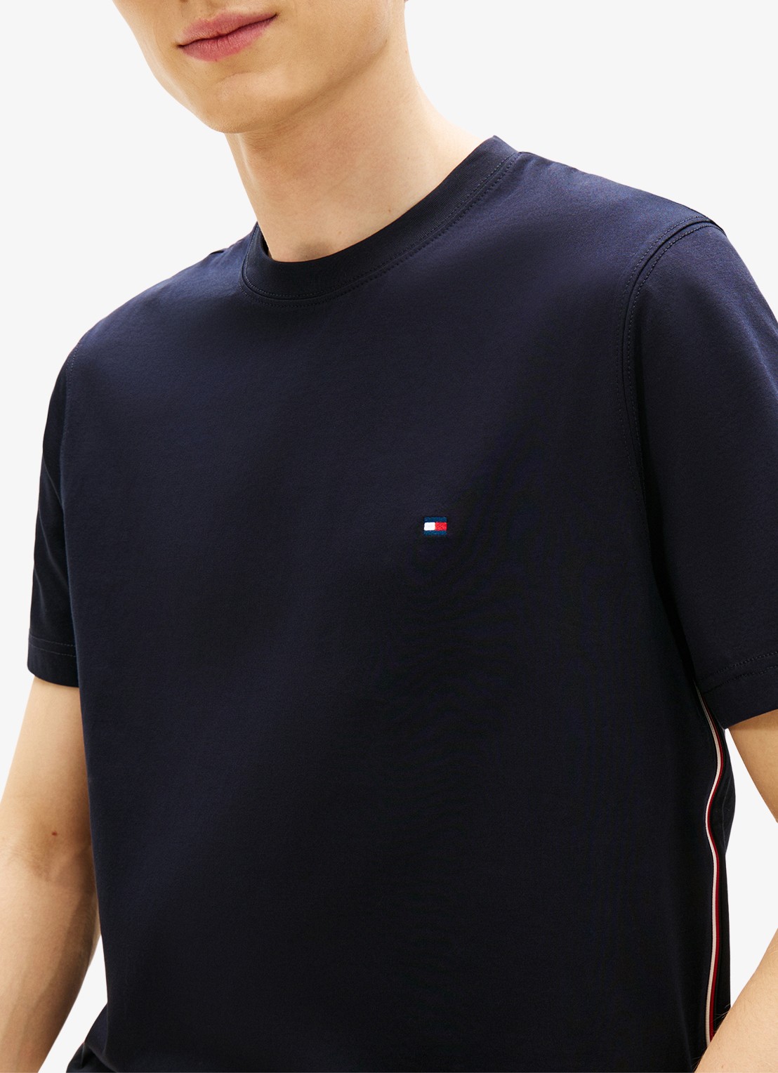 Tommy Hilfiger T-shirt met logoborduring - detail 5 donkerblauw
