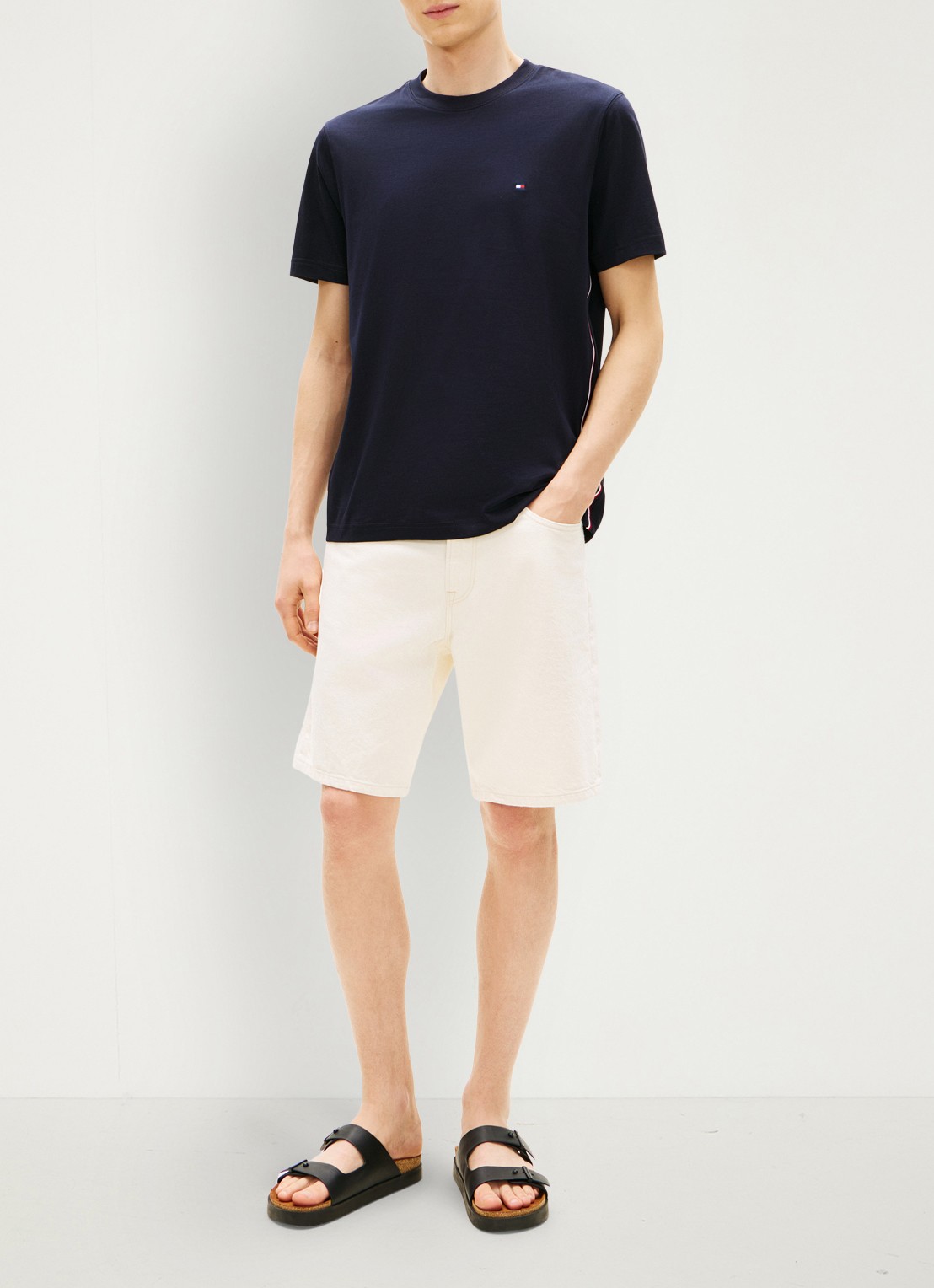 Tommy Hilfiger T-shirt met logoborduring - voorkant 3 donkerblauw