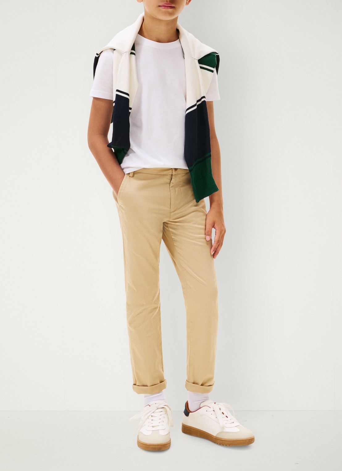 Tommy Hilfiger T-shirt met logoborduring - voorkant 2 white-ybr