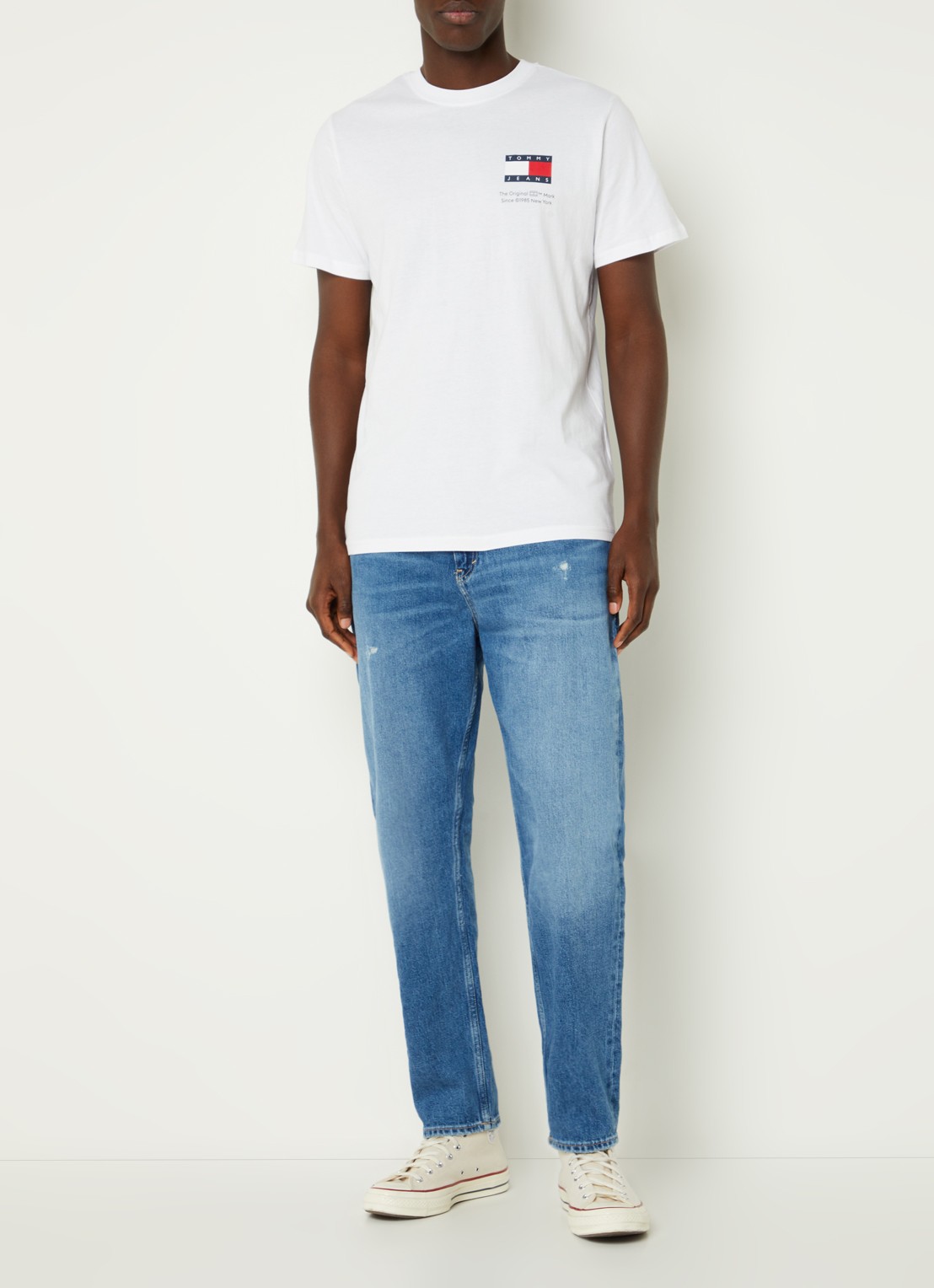 Tommy Hilfiger T-shirt met logoprint - voorkant 2 wit