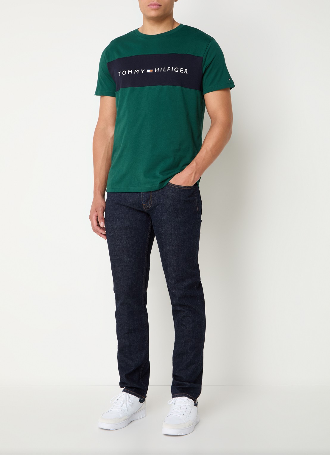 Tommy Hilfiger T-shirt met logoprint - voorkant 4 donkergroen
