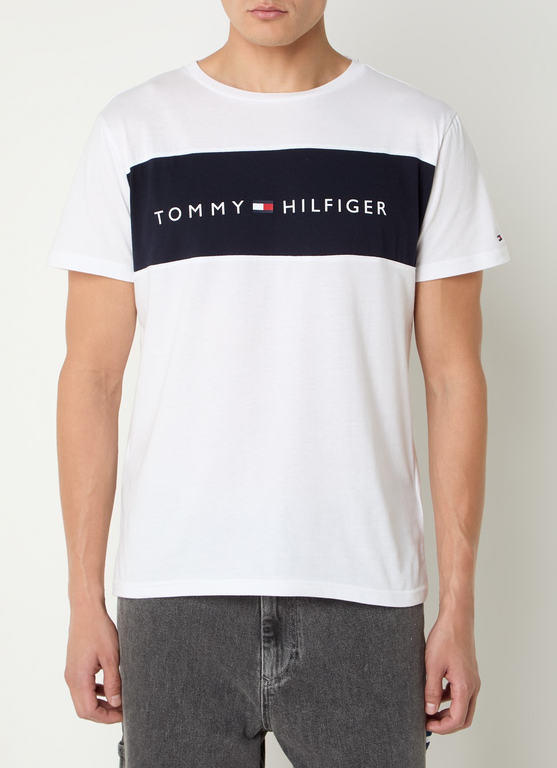 Tommy Hilfiger T-shirt met logoprint - detail 2 wit