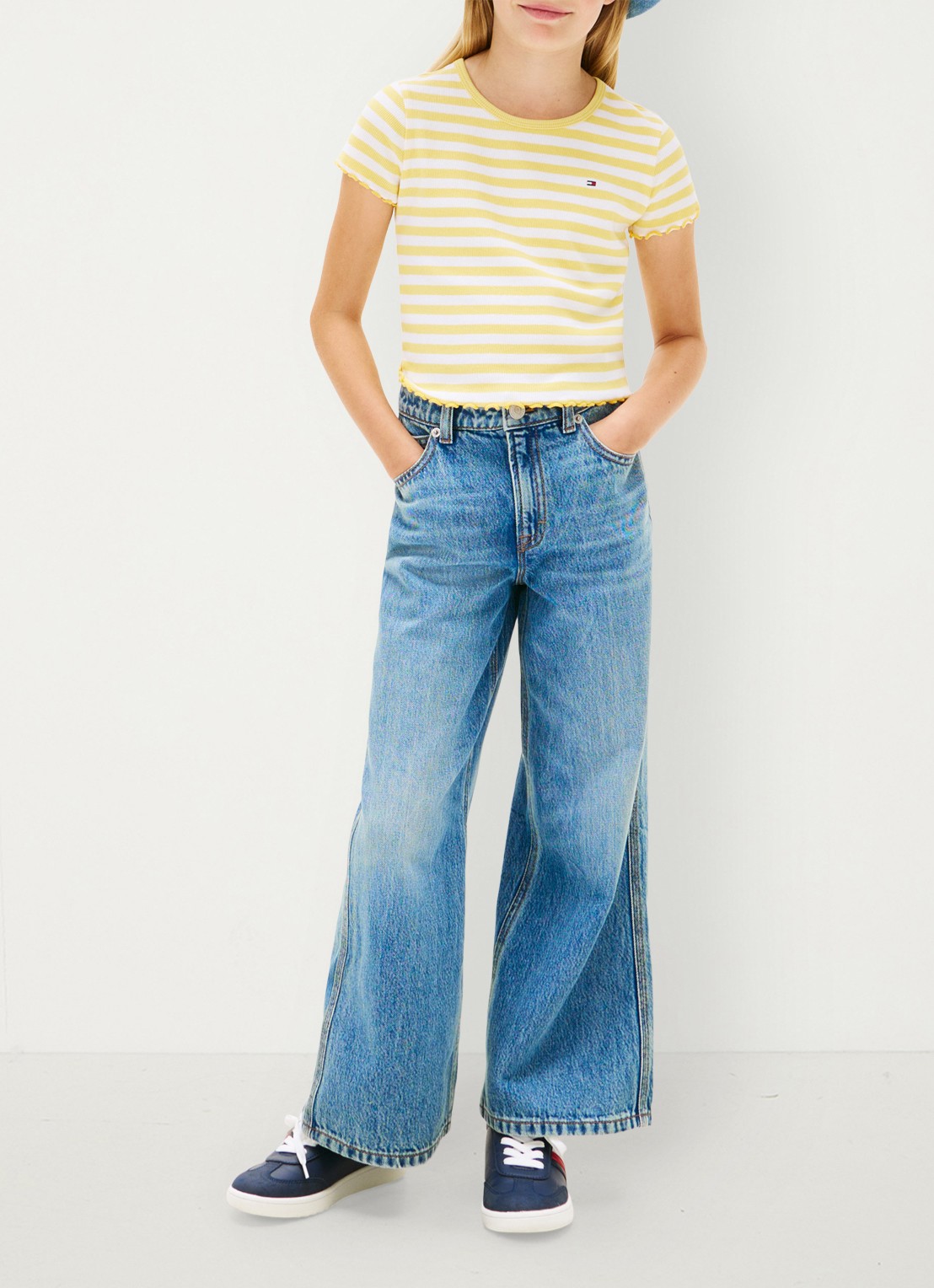 Tommy Hilfiger T-shirt met ribstructuur en logo - voorkant 2 lichtgeel