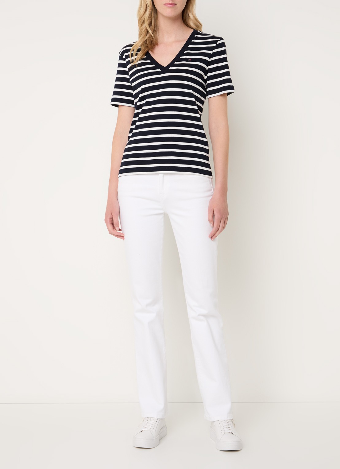 Tommy Hilfiger T-shirt met V-hals - voorkant 4 blauw