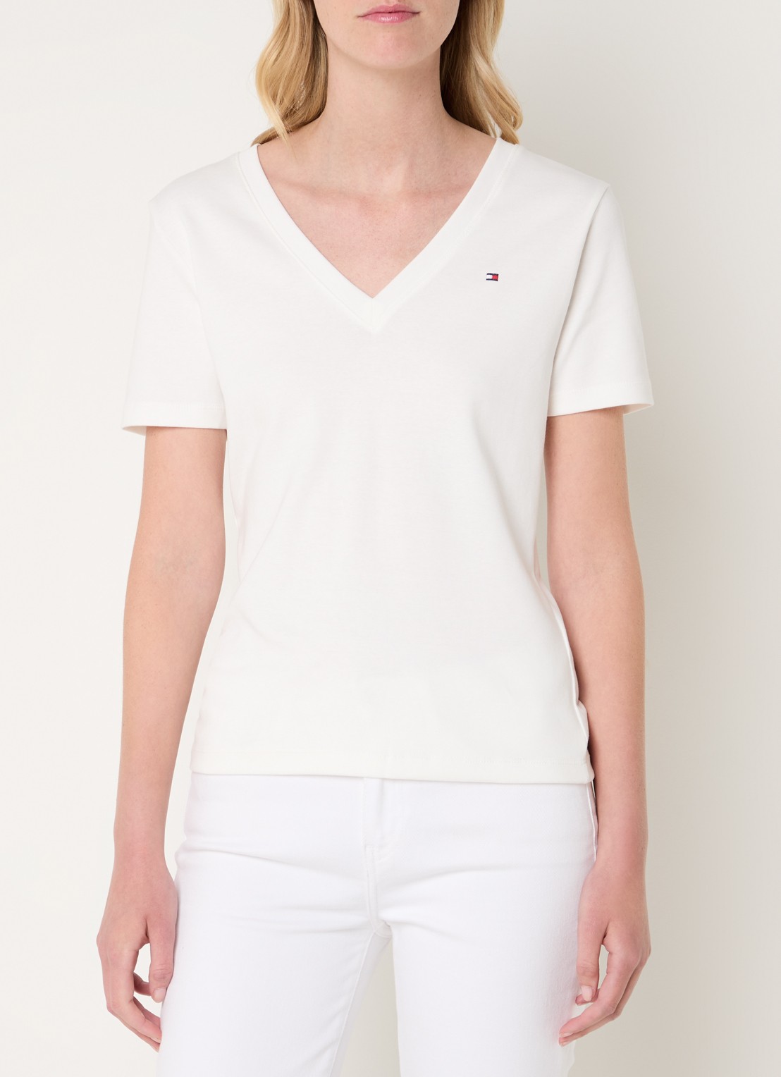Tommy Hilfiger T-shirt met V-hals - detail gebroken wit