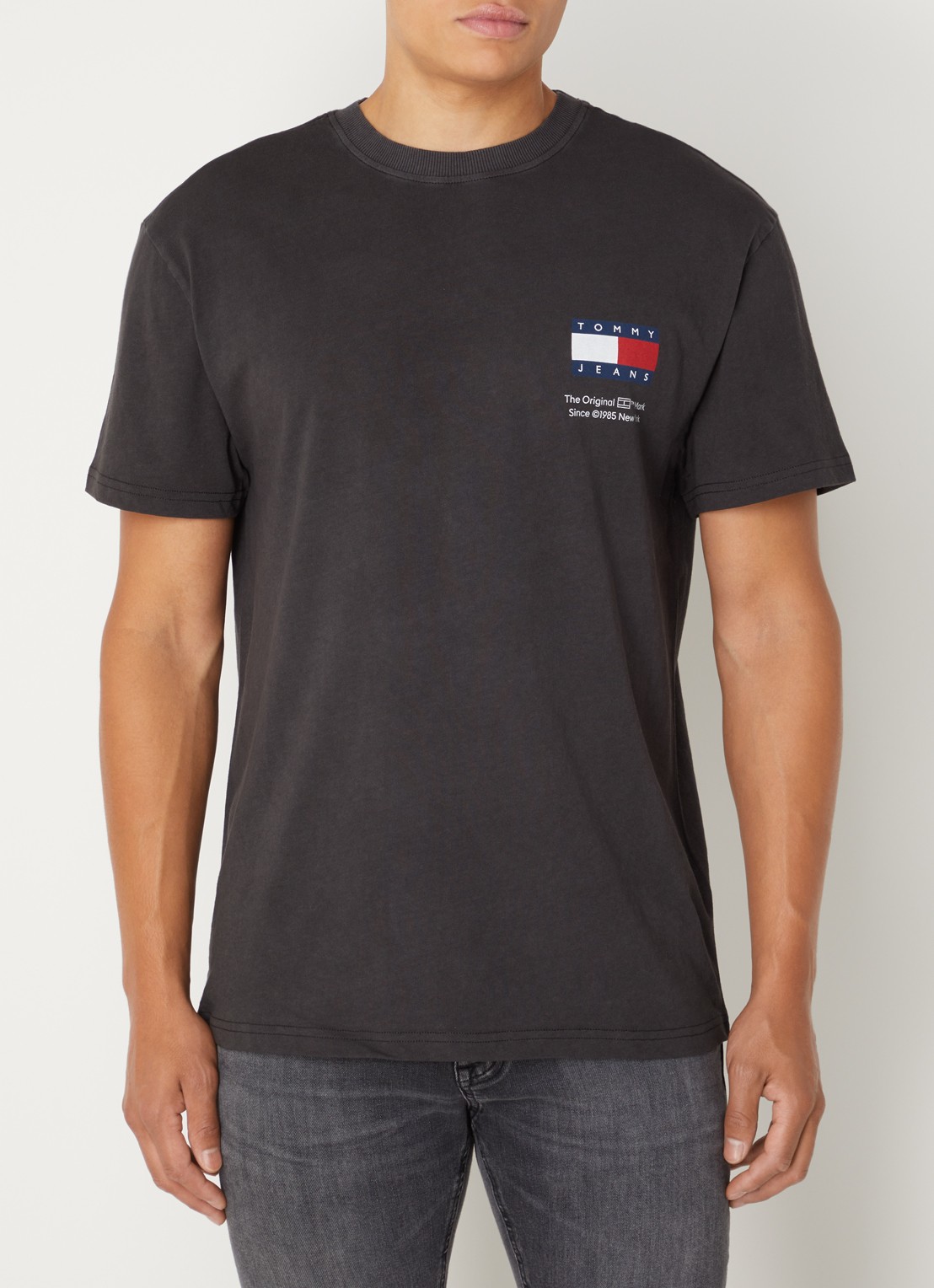 Tommy Hilfiger T-shirt van  katoen met logo- en backprint - achterkant 4 antraciet