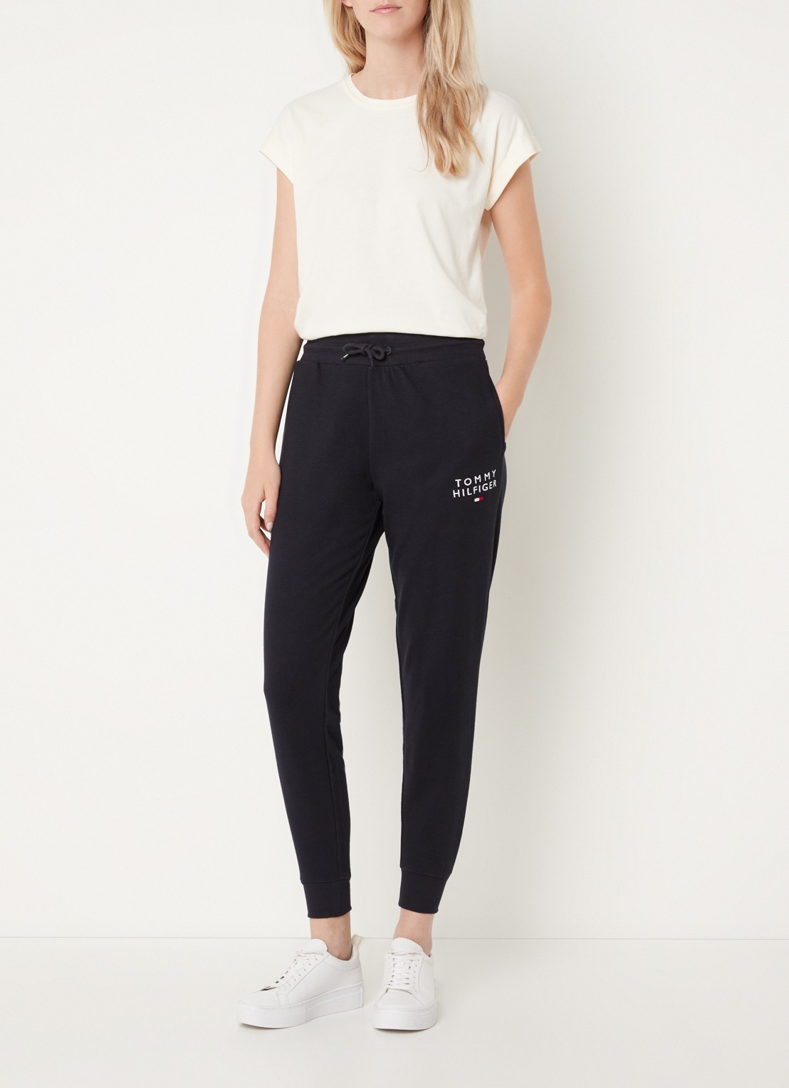 Tommy Hilfiger Tapered fit joggingbroek met logoborduring - voorkant 4 donkerblauw