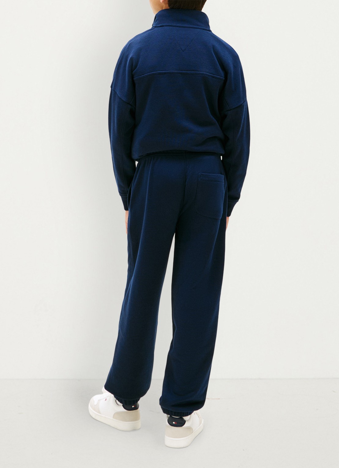 Tommy Hilfiger Tapered fit joggingsbroek met logo en steekzakken - achterkant 3 dark night navy-c1g