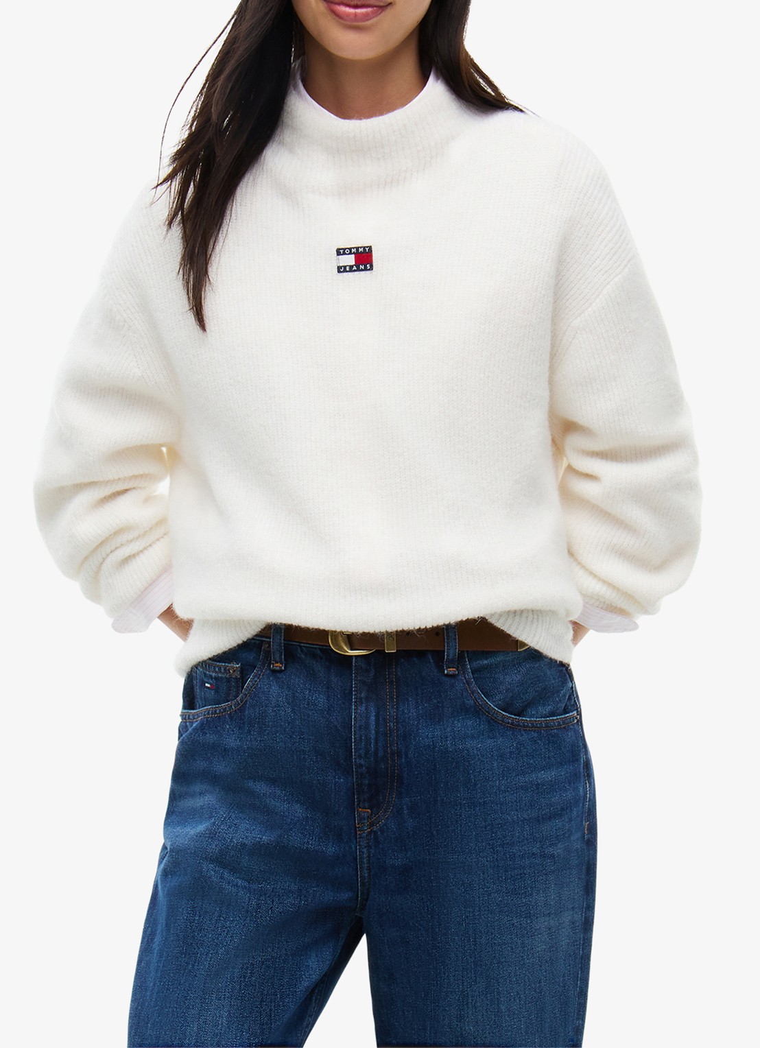 Tommy Hilfiger Tommy Badge ribgebreide trui in alpaca wolblend met logo  - detail 4 gebroken wit