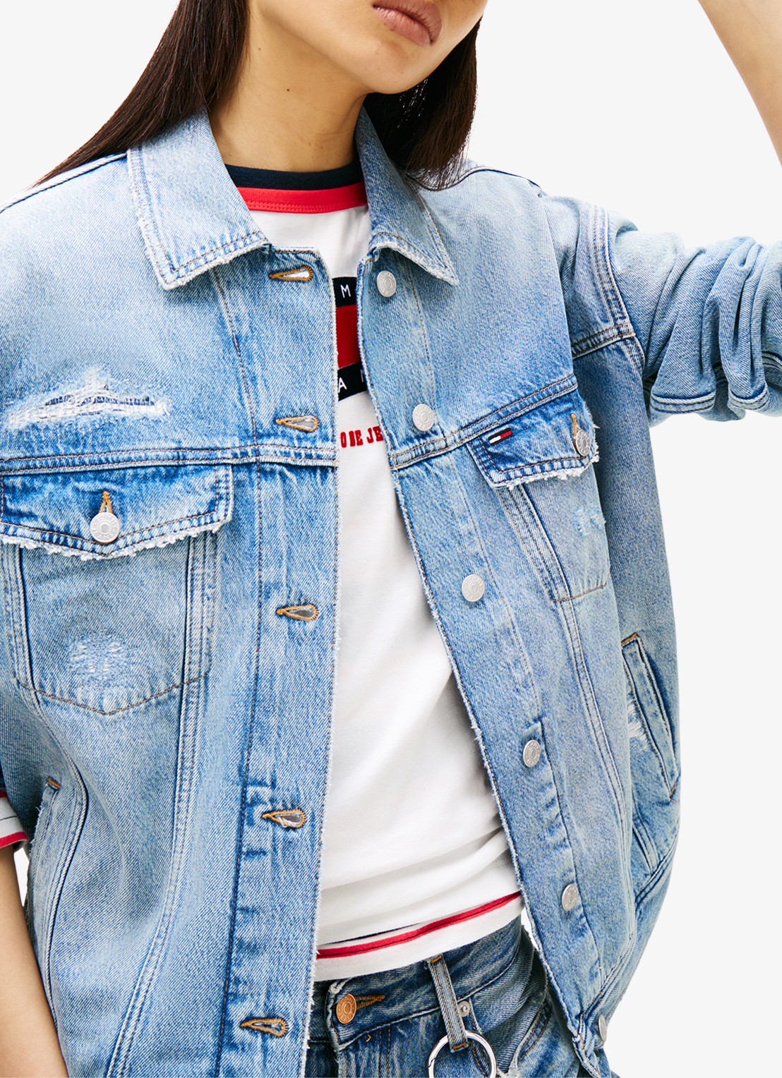 Tommy Hilfiger Trucker spijkerjas met steekzakken - detail 2 lichtblauw